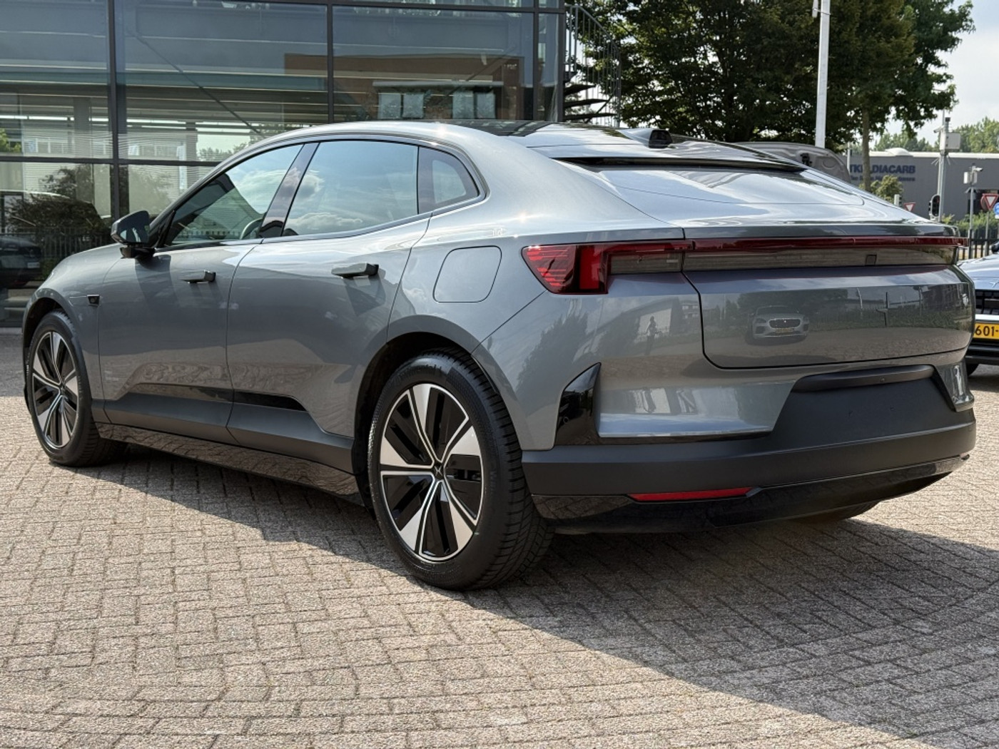 Foto van Polestar Polestar 4