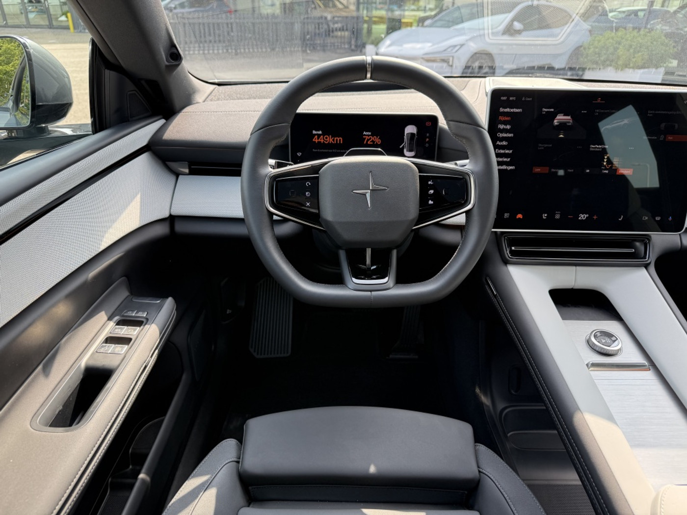 Foto van Polestar Polestar 4