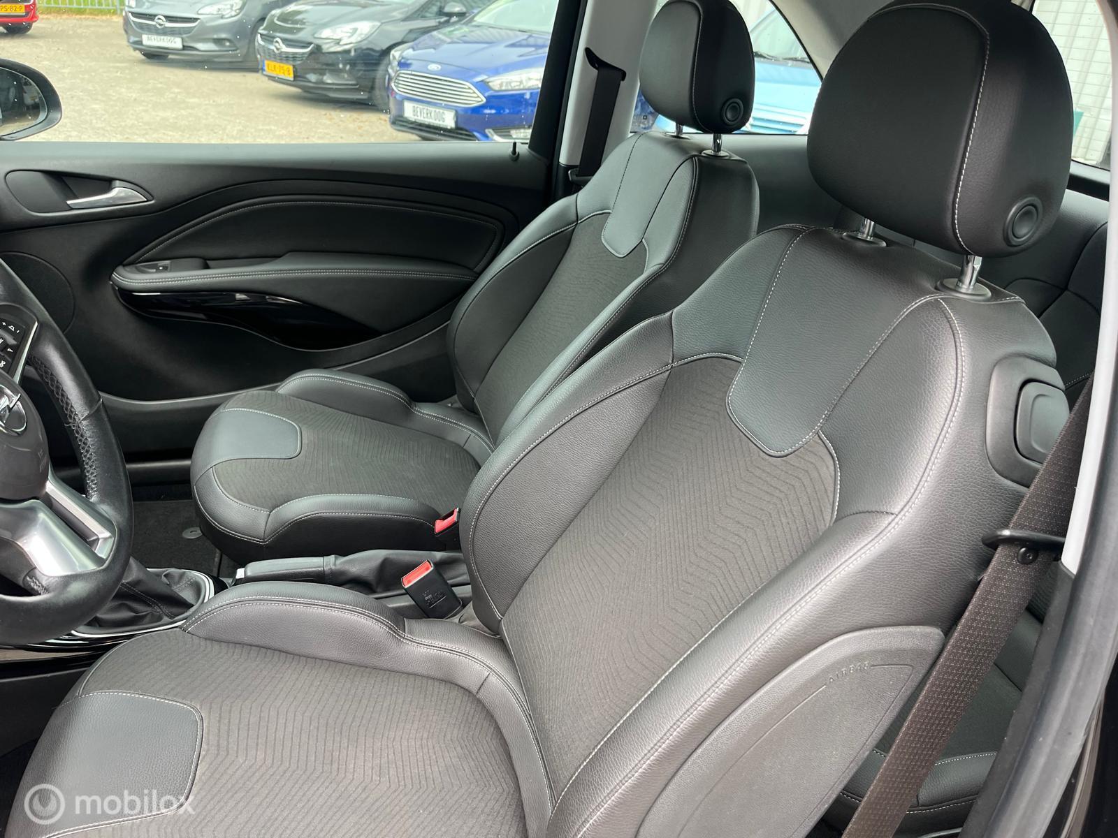 Foto van Opel Adam