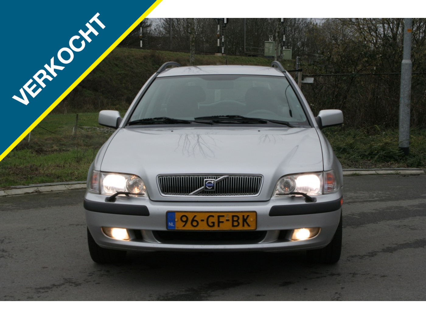 Volvo V40 1.8 Dynamic 2000 - voorkant
