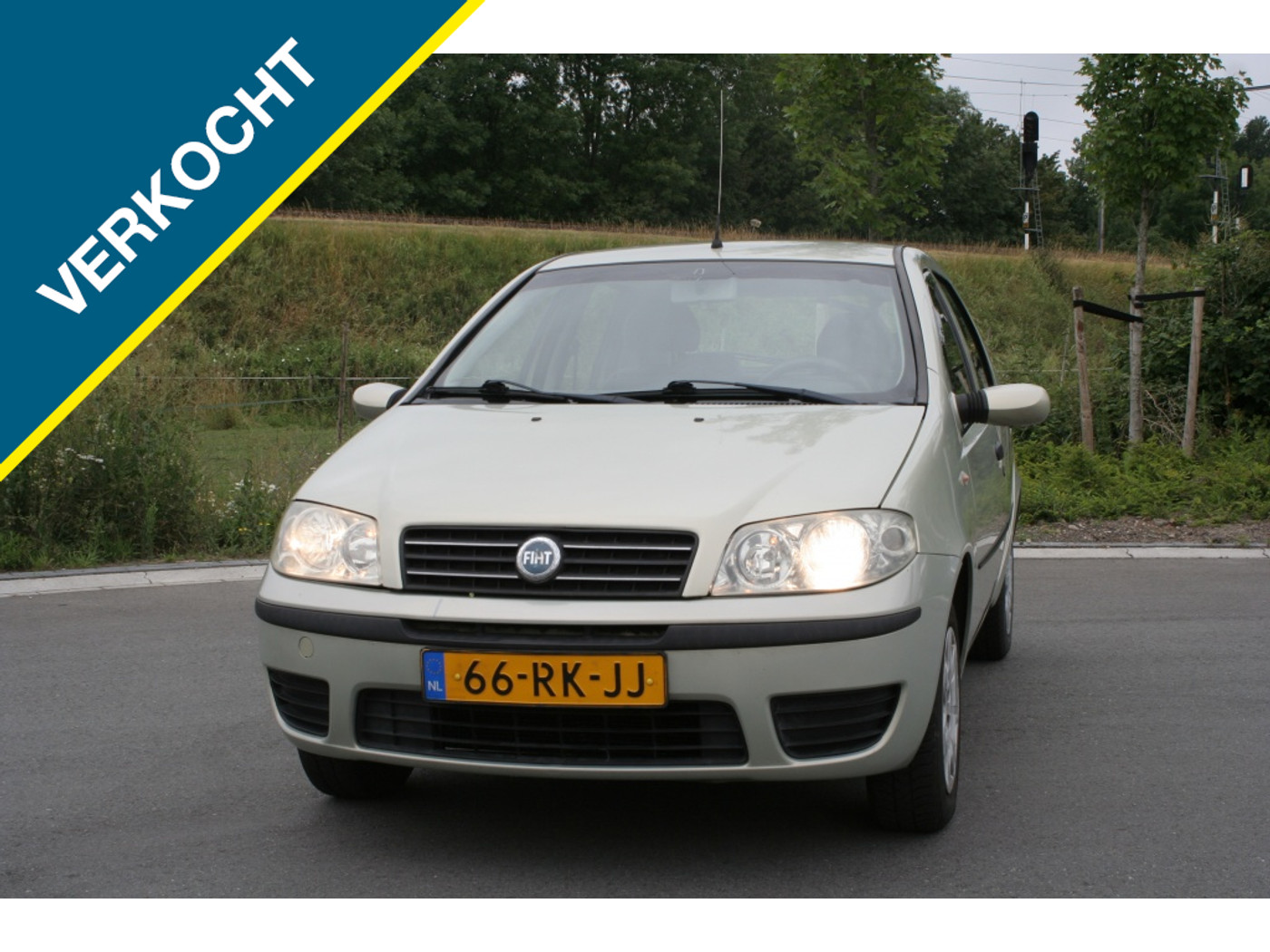 Fiat Punto 1.4-16V Navigator 2005 - voorkant