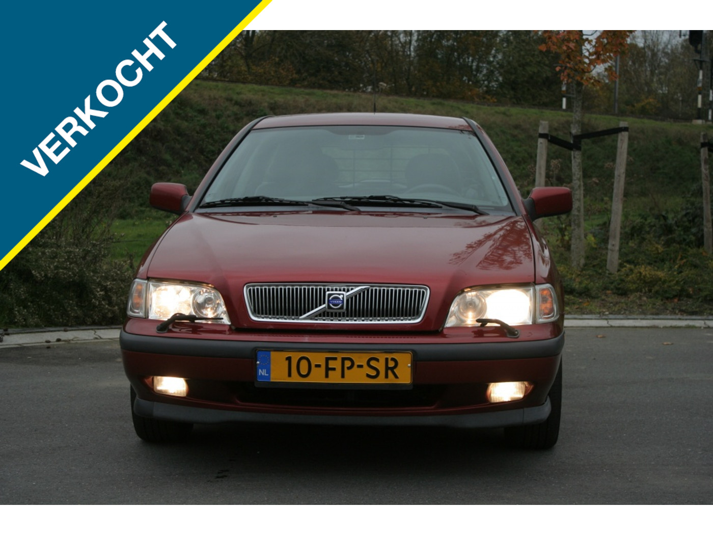 Volvo V40 2.0 Europa SE 2000 - voorkant