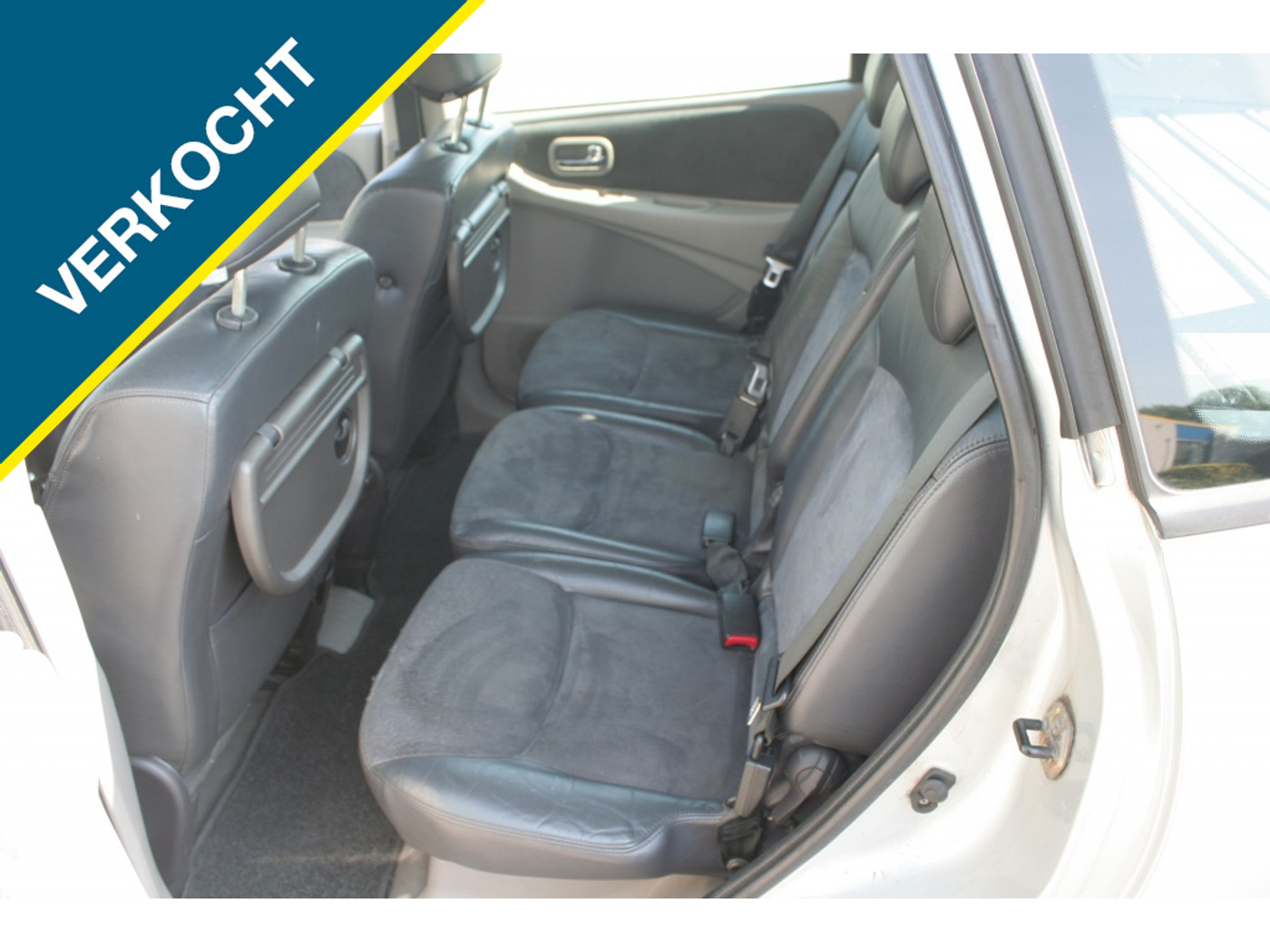 Foto van Nissan Almera Tino
