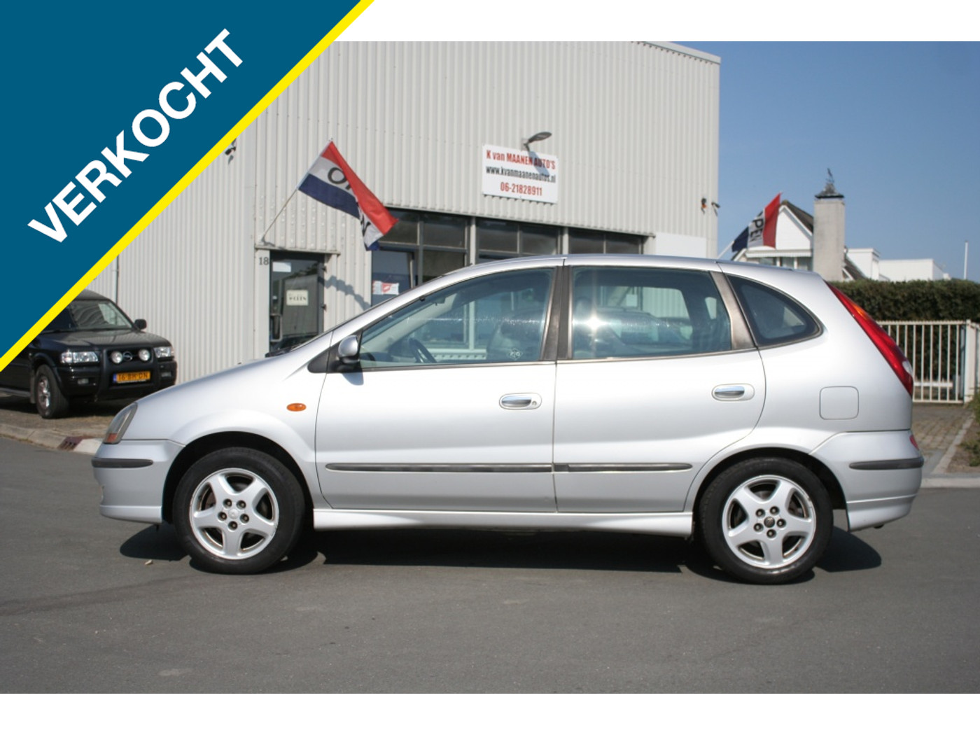 Foto van Nissan Almera Tino