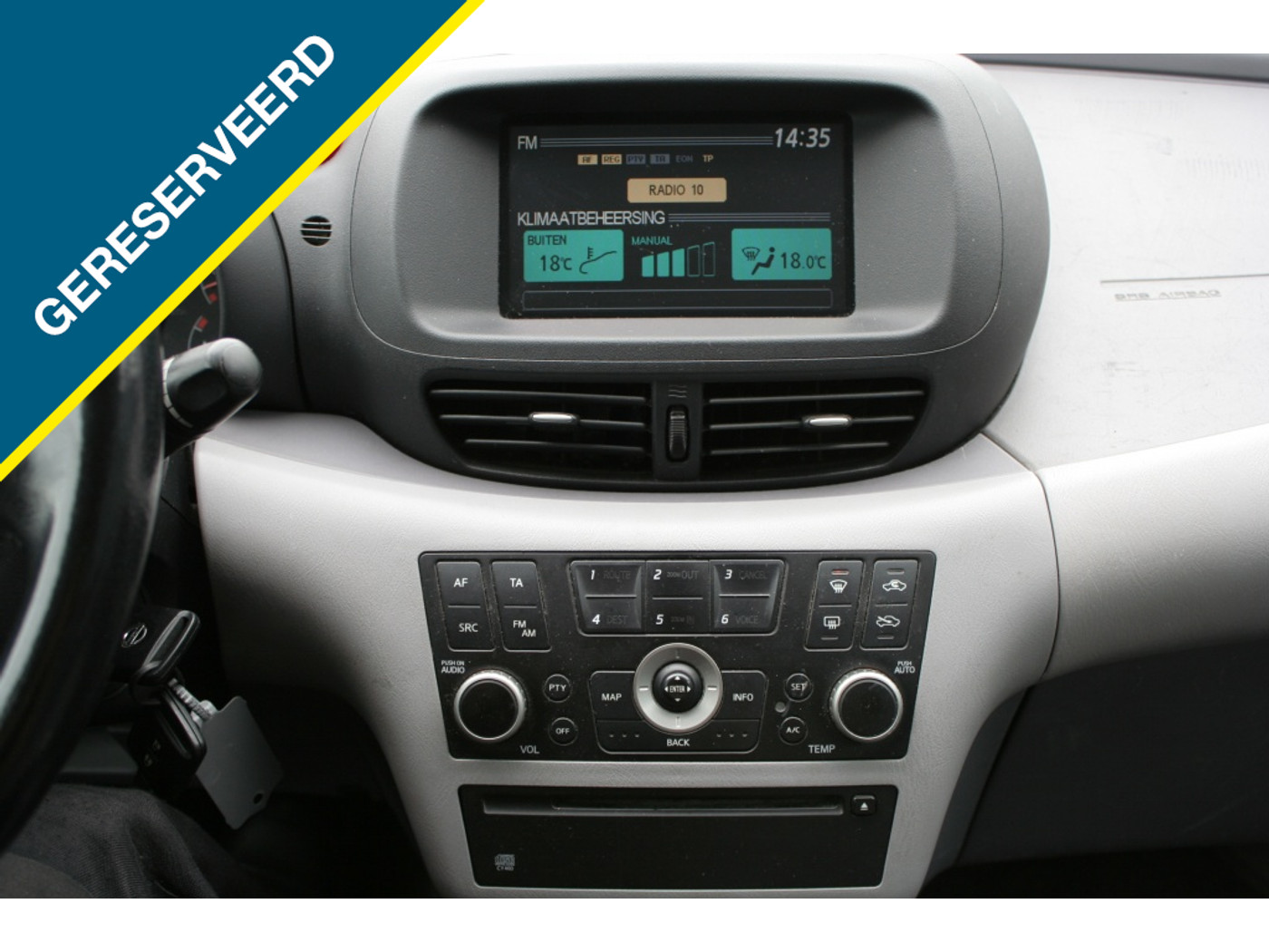Foto van Nissan Almera Tino