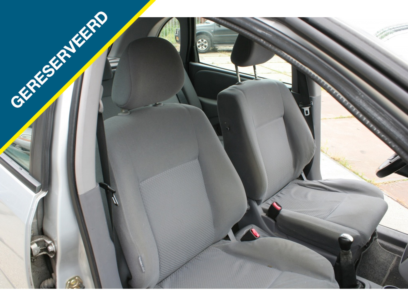 Foto van Nissan Almera Tino