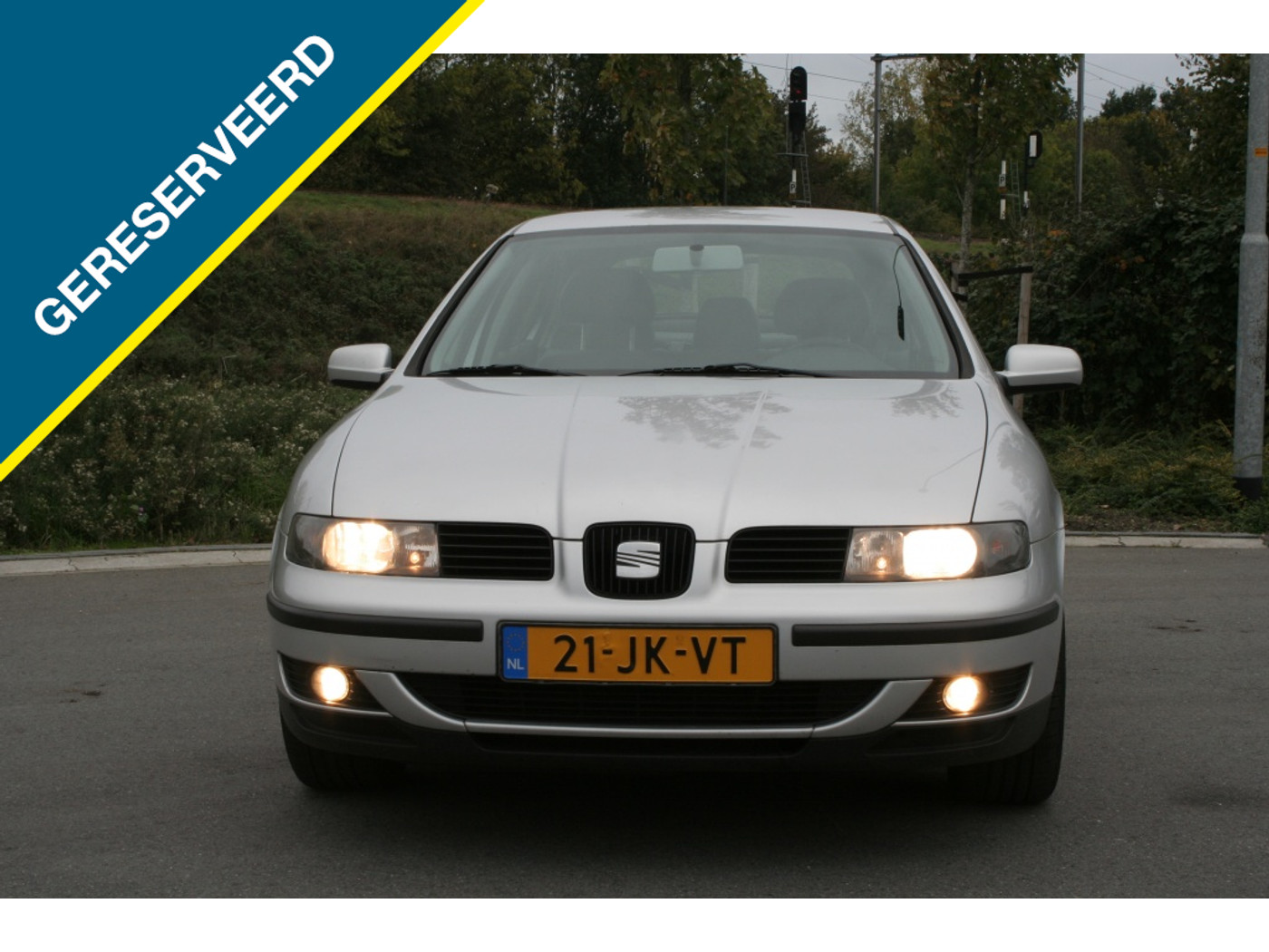 Seat Leon 1.8-20V Signo 2002 - voorkant