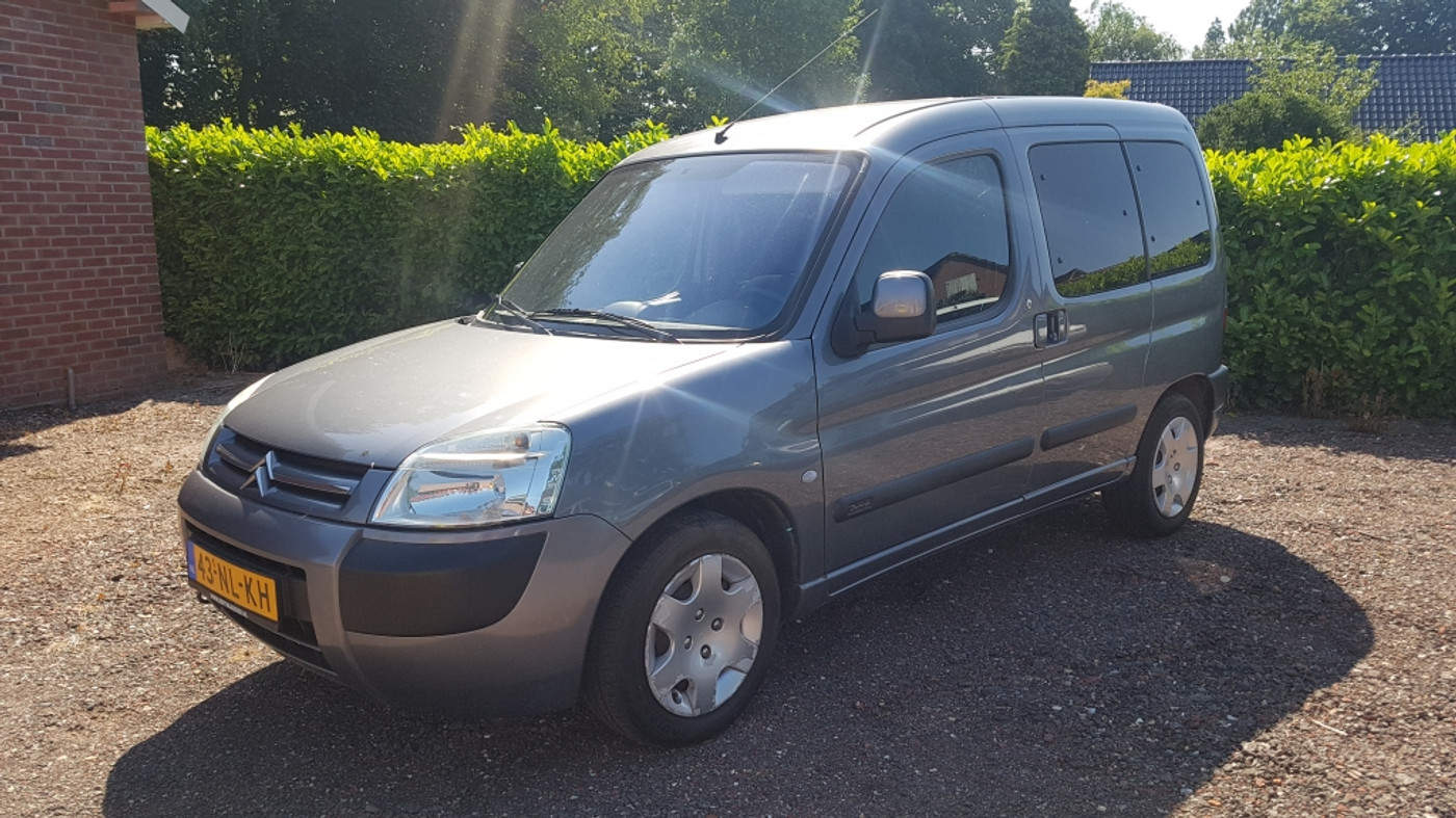 Citroen Berlingo 1.6i Multis.Pet.Par. 2003 - voorkant