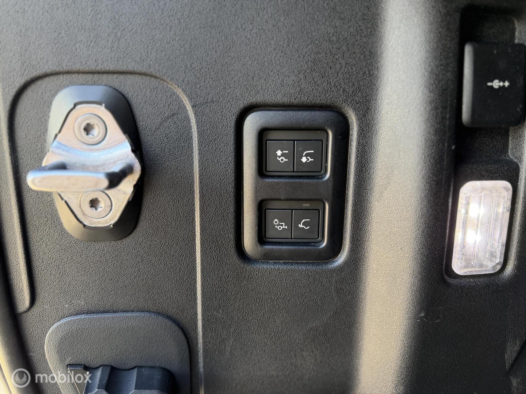 Foto van Land Rover Defender 110