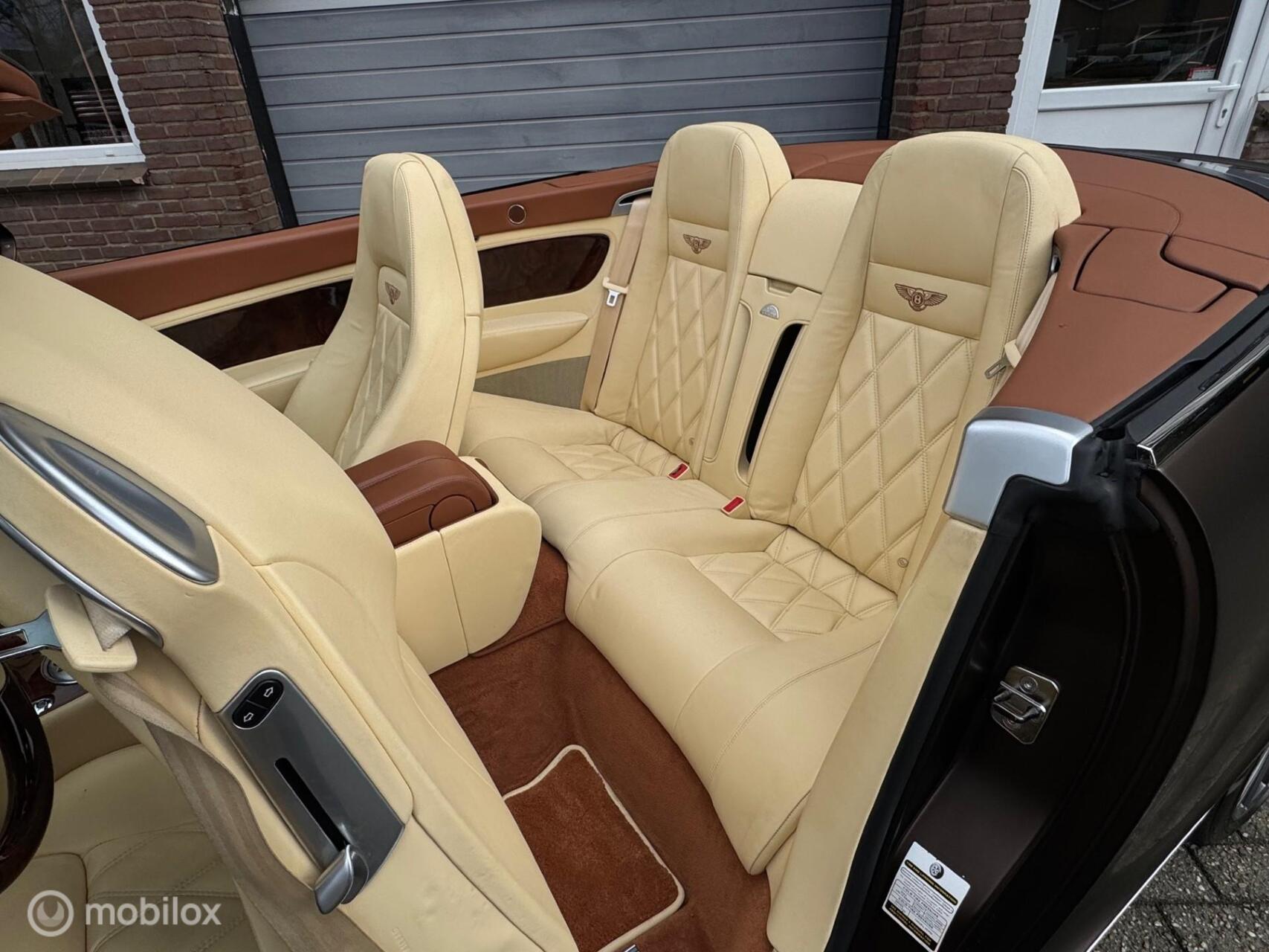 Foto van Bentley Continental GTC