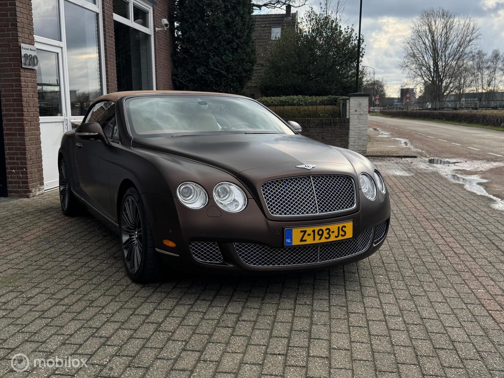 Foto van Bentley Continental GTC