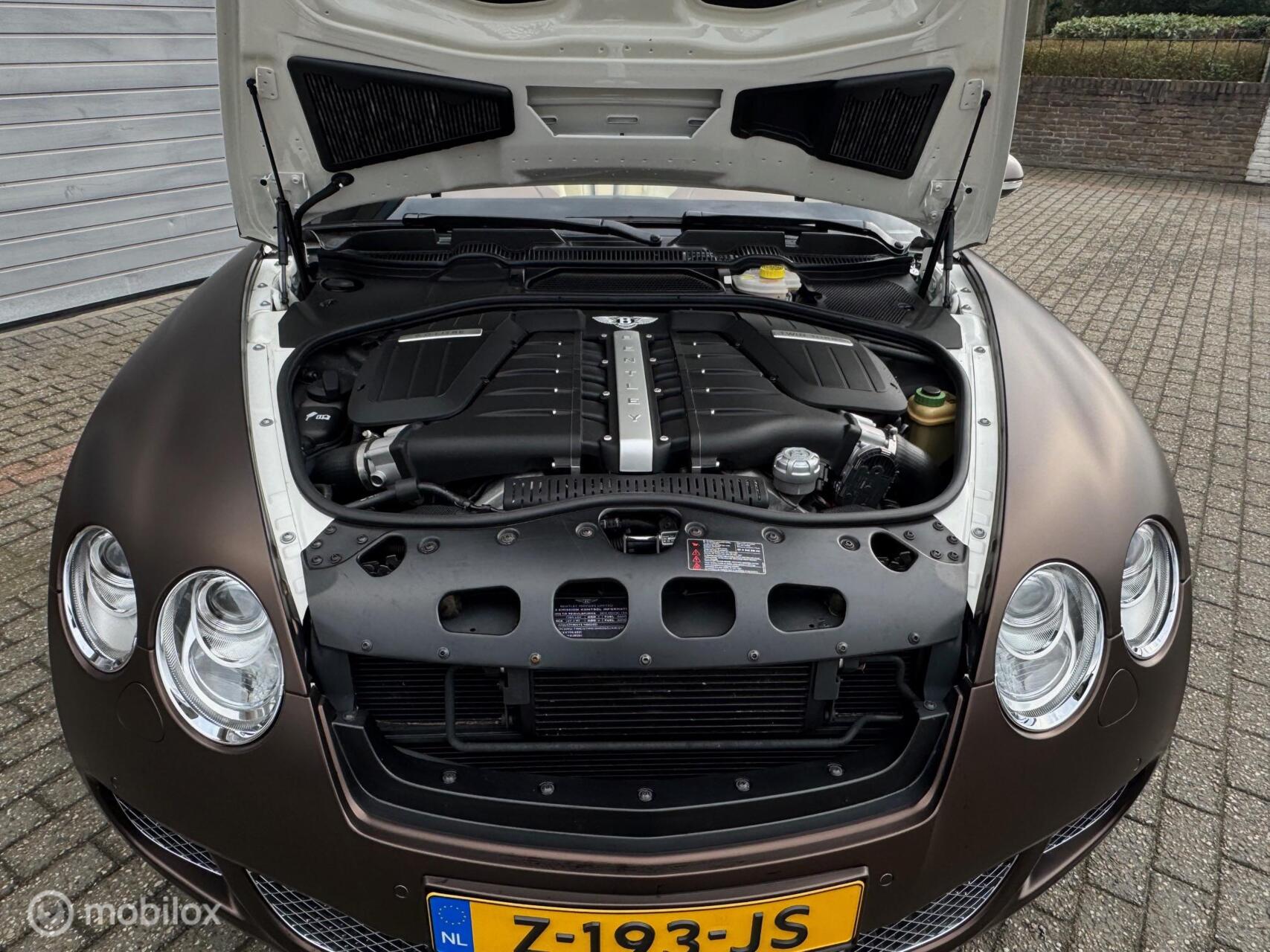 Foto van Bentley Continental GTC