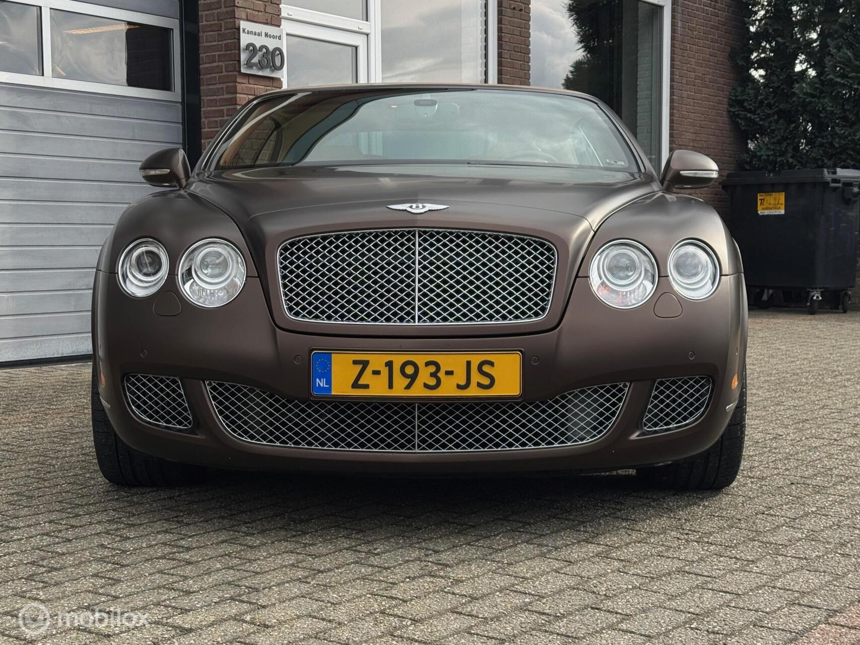 Foto van Bentley Continental GTC