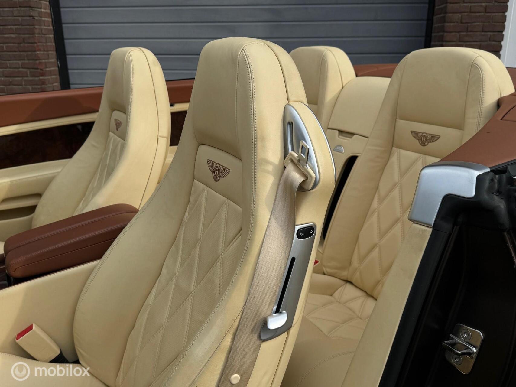 Foto van Bentley Continental GTC