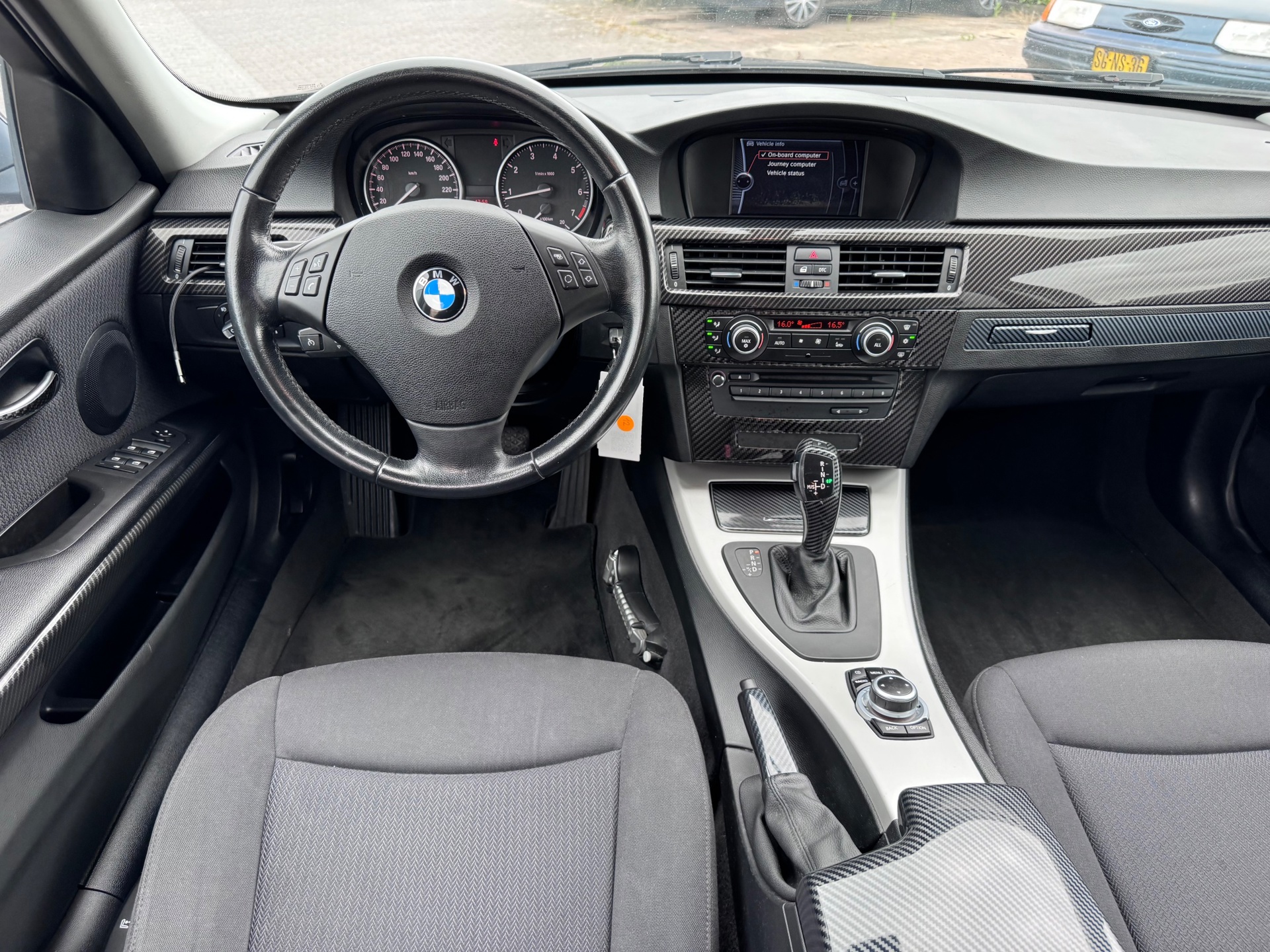 Foto van BMW 318i