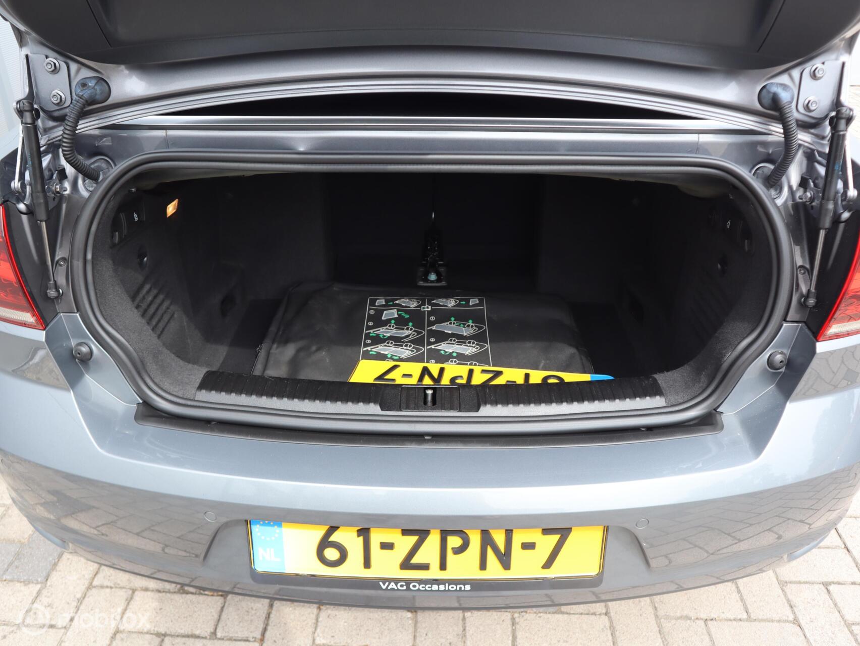 Foto van Volkswagen Golf Cabriolet