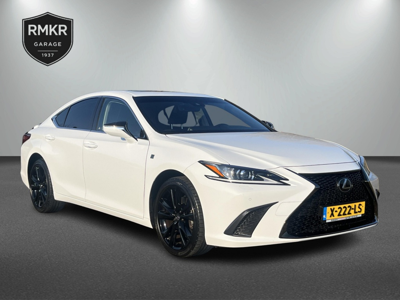 Lexus Lexus Es300h 300h Business F. Sport Design 2023 - voorkant