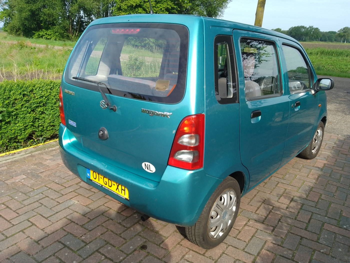 Foto van Suzuki Wagon R