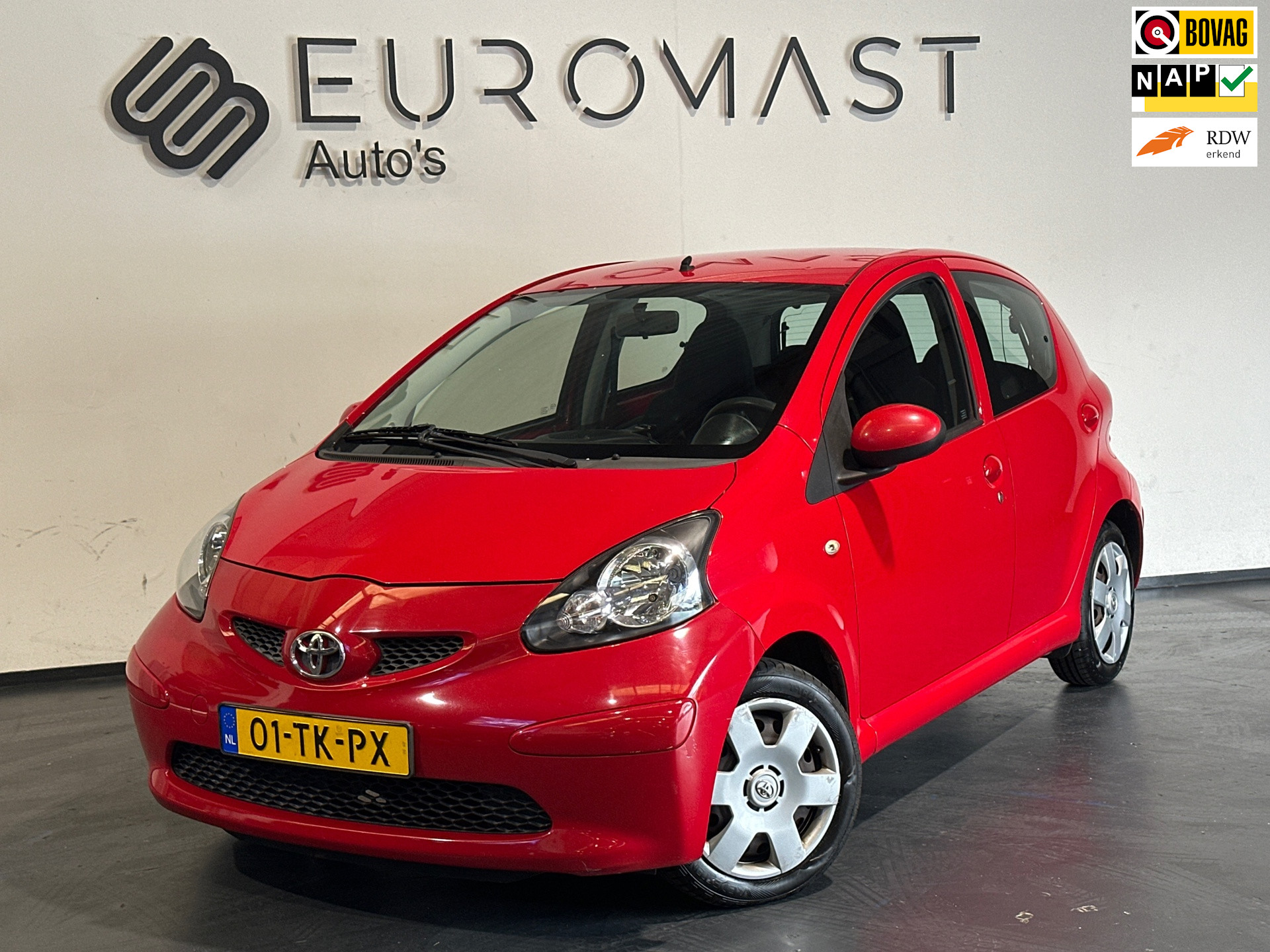 Toyota Toyota Aygo 1.0-12V + Elektrische Ramen 5d Nieuwe Apk 2006 - voorkant