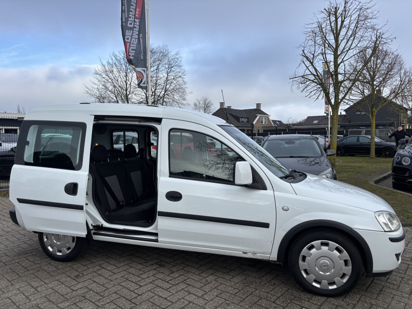 Foto van Opel Tour