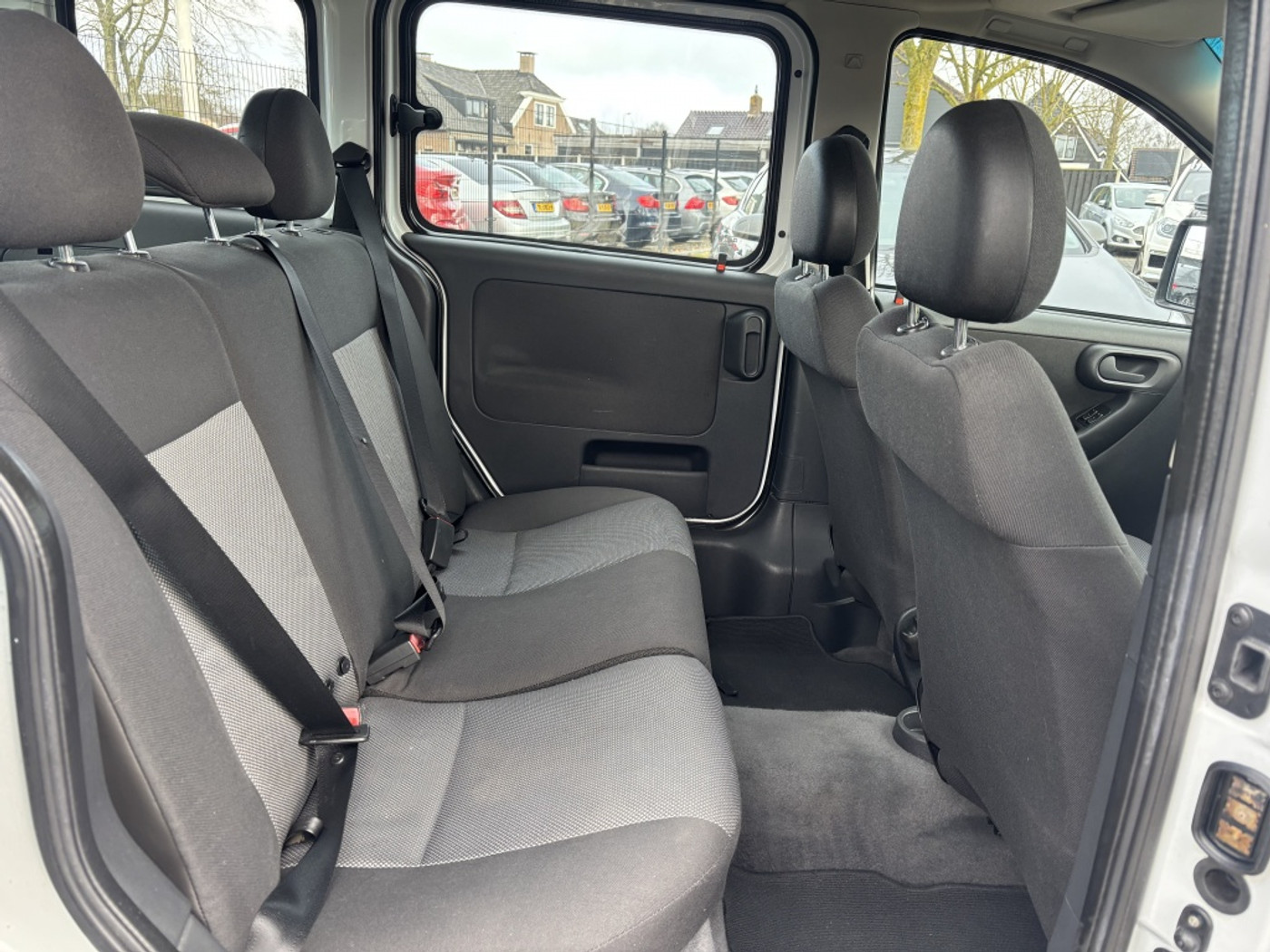 Foto van Opel Tour