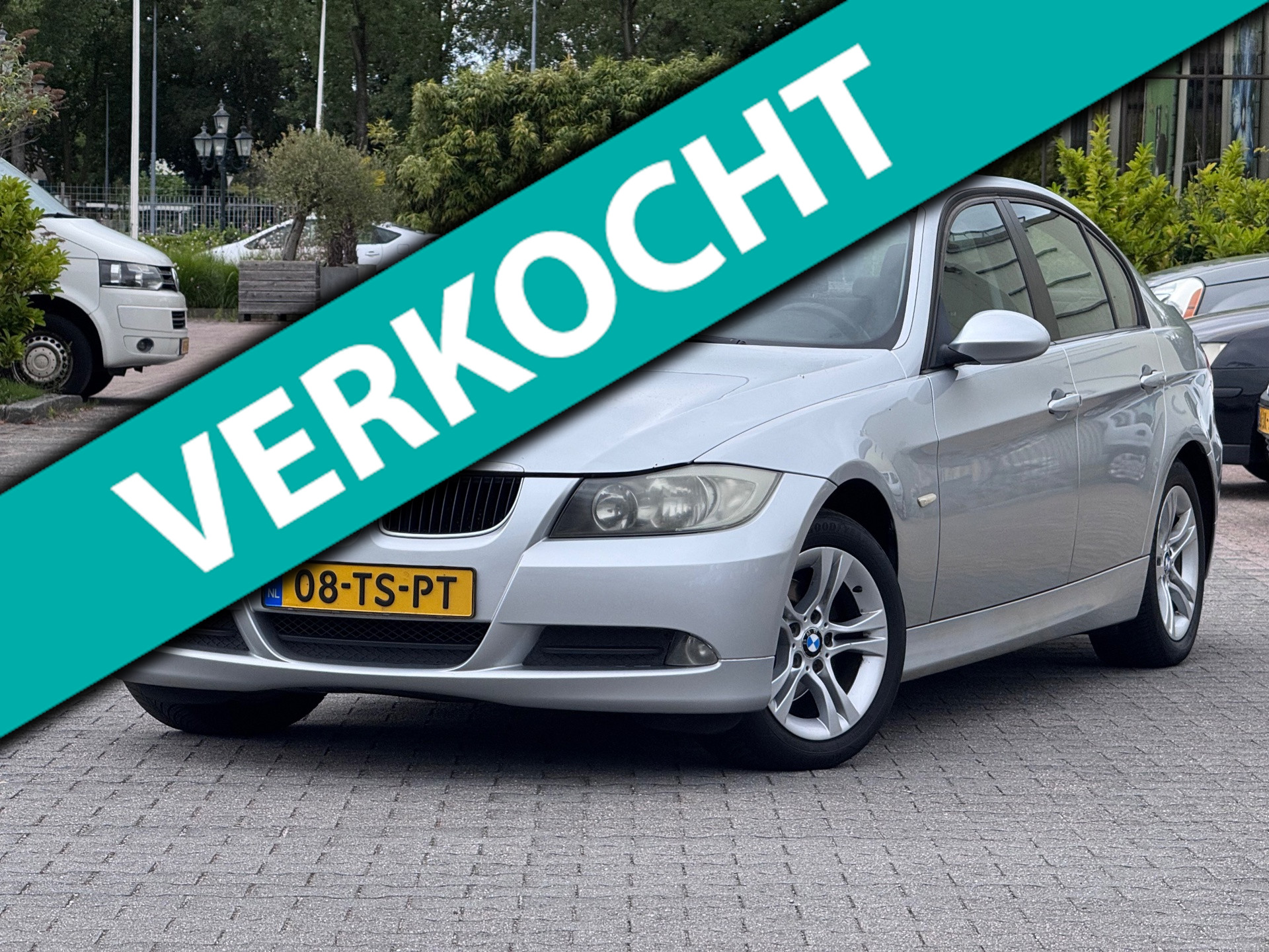 BMW 3er Reihe 318i High Executive | Automaat | Parkeersensoren | Cruise control | Elektrische spiegels | 2 sleutels 2007 - voorkant