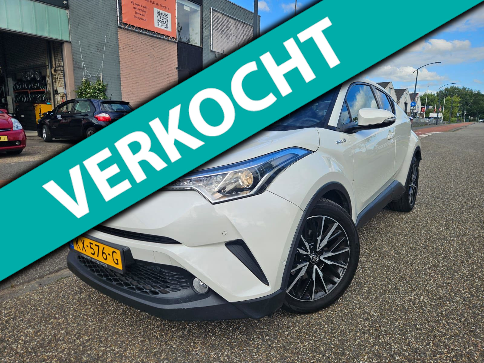 Toyota Toyota C-hr Executive GARANTIE 2016 - voorkant