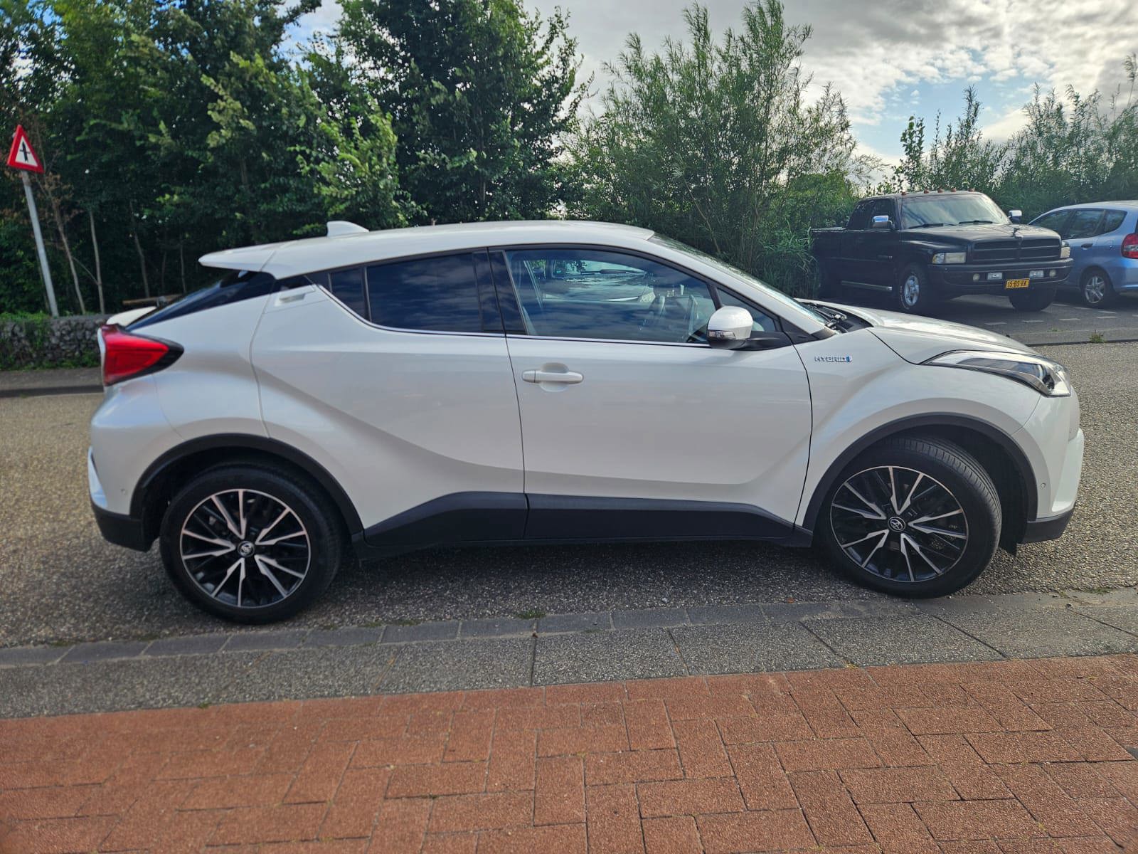 Foto van Toyota Toyota C-hr