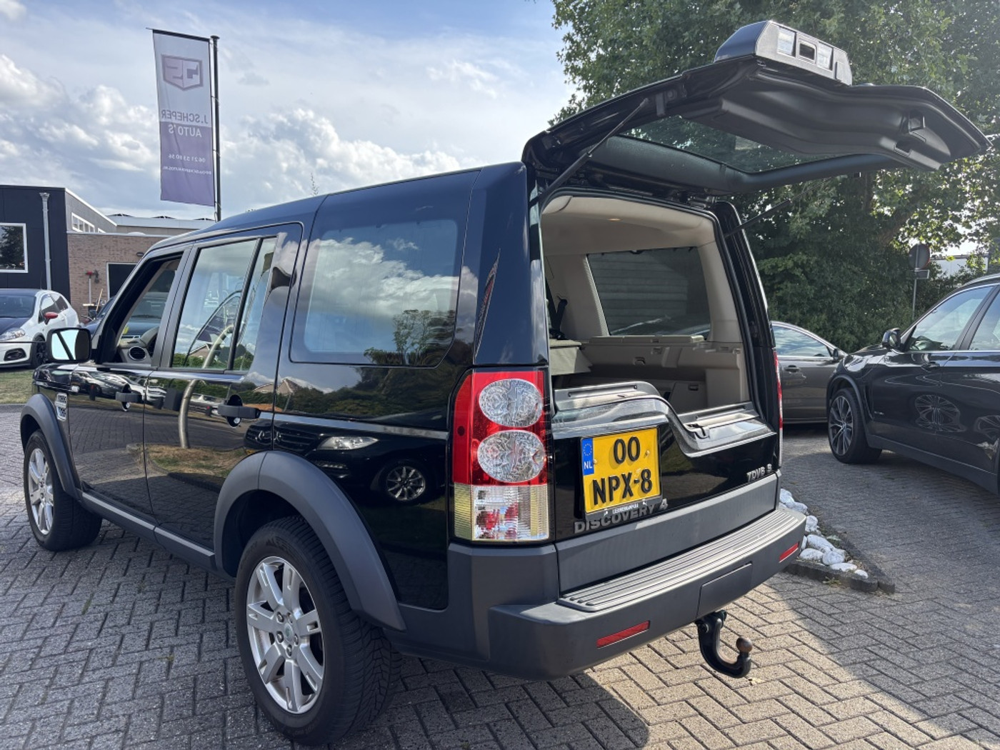 Foto van Land Rover Discovery 4