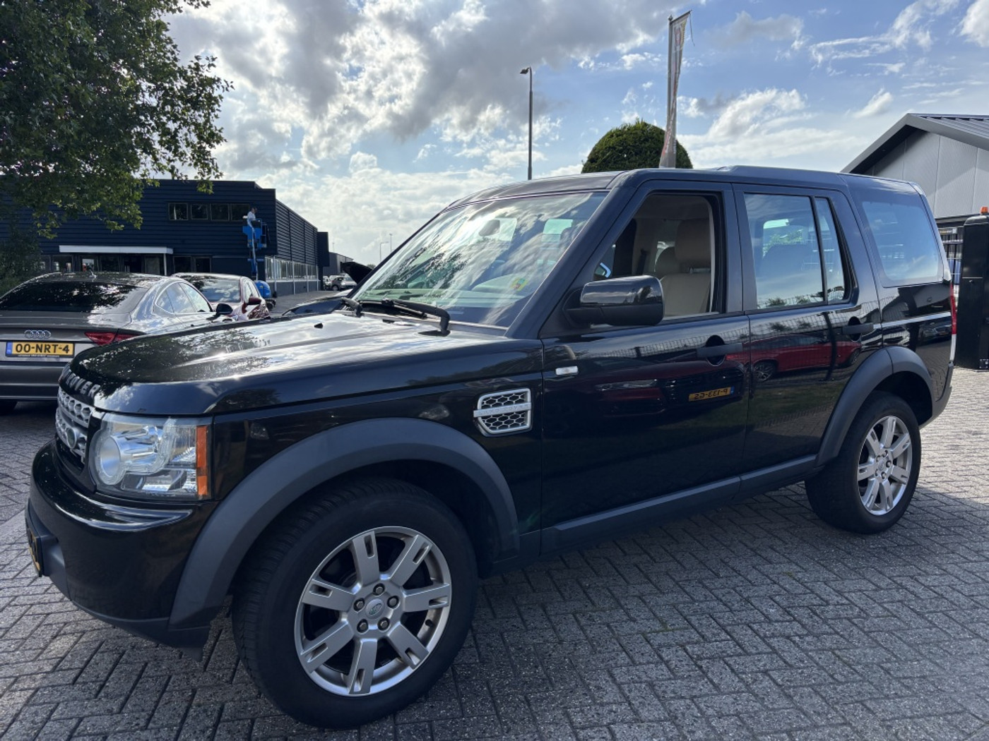 Foto van Land Rover Discovery 4