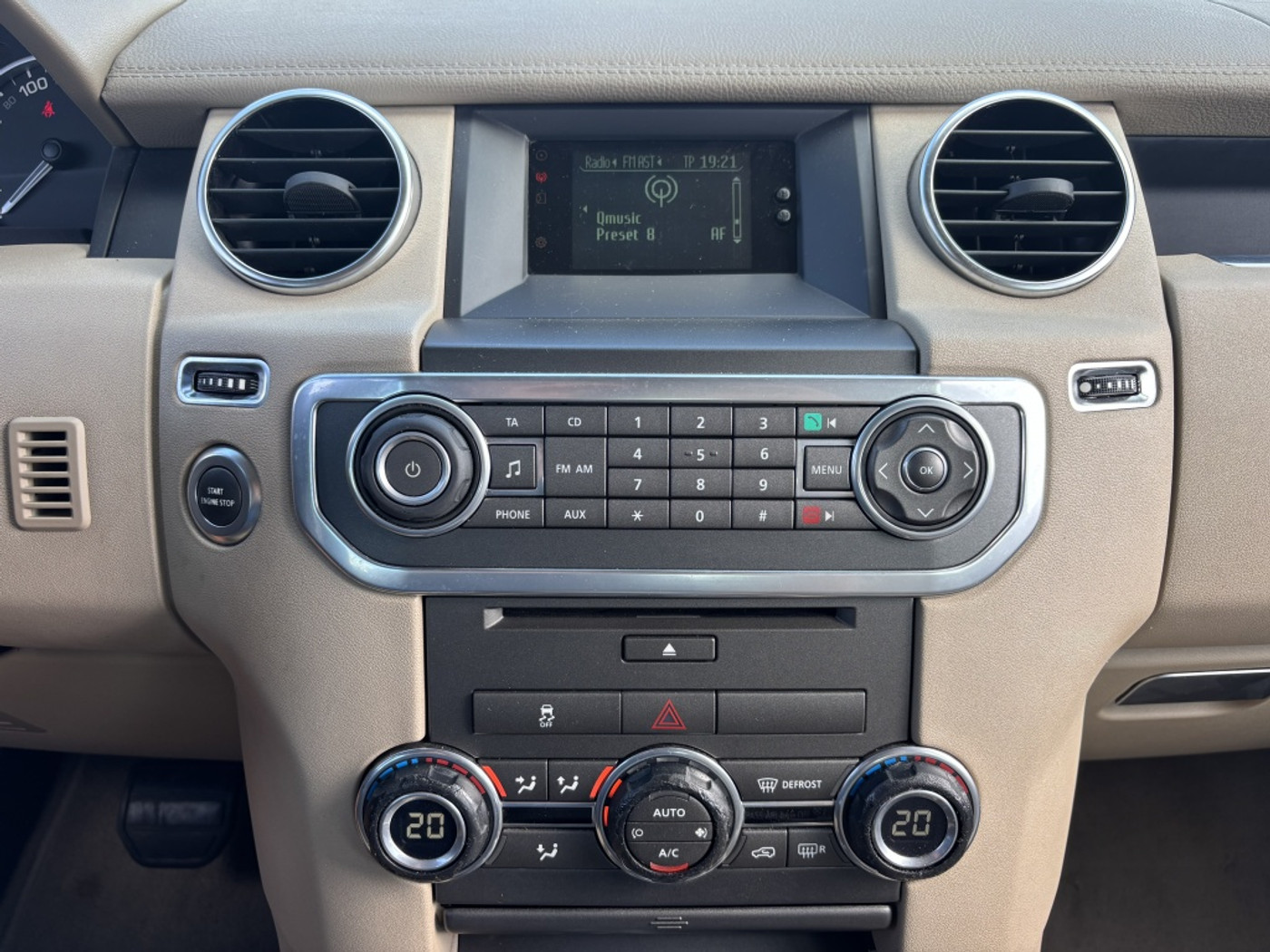 Foto van Land Rover Discovery 4