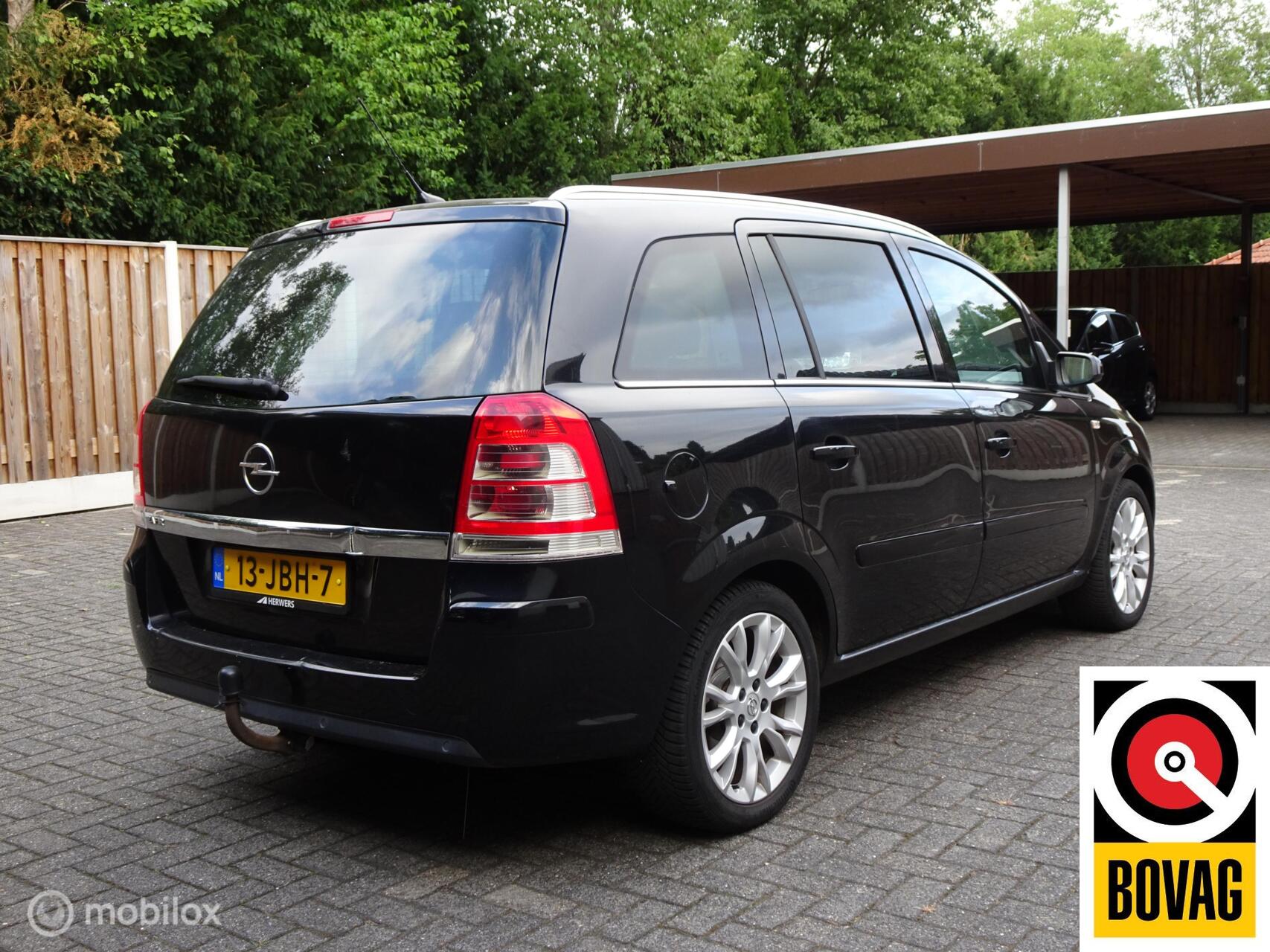 Foto van Opel Zafira