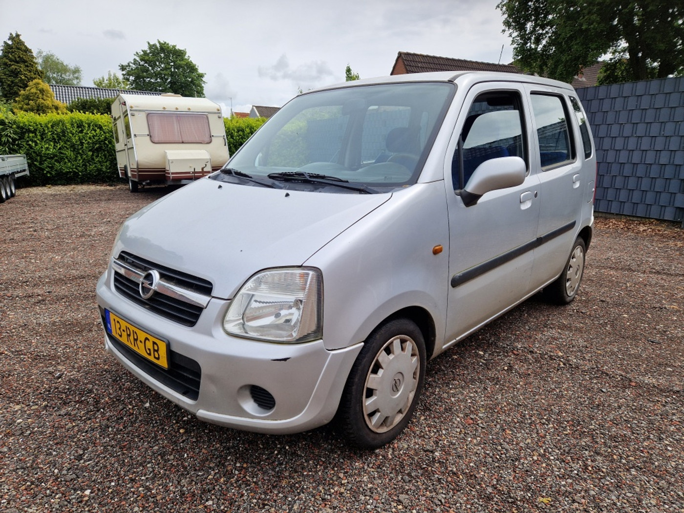 Opel Agila 1.2-16V Enjoy Apk 19-5-2027 Inruil? 2005 - voorkant