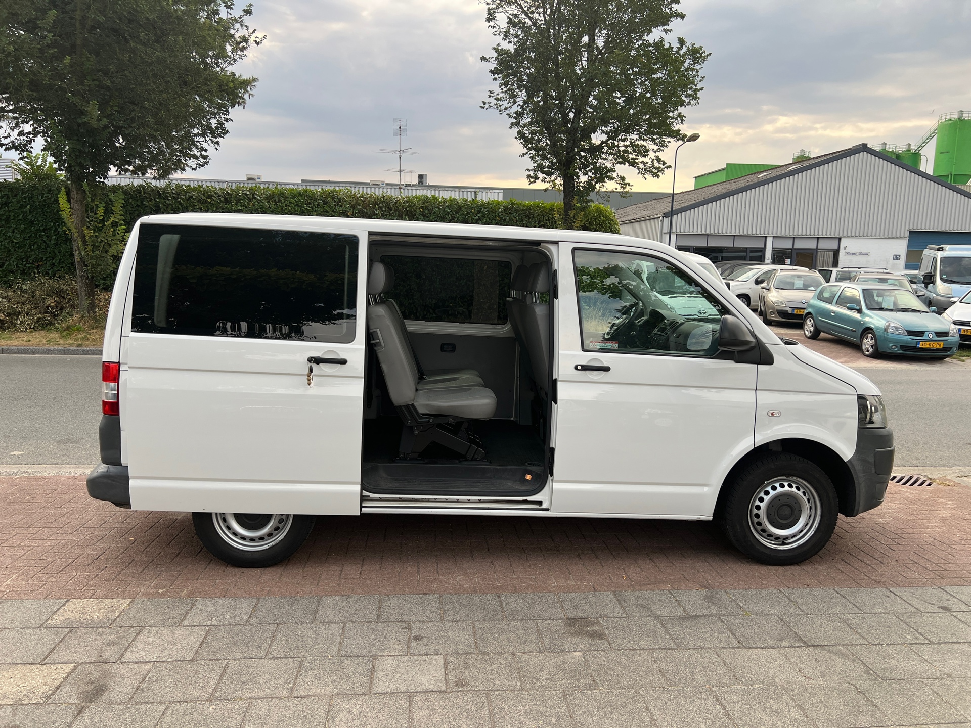 Foto van Volkswagen Transporter Kombi