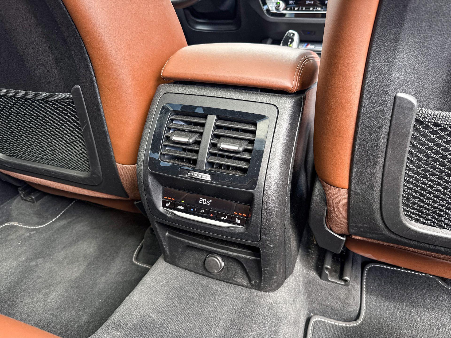 Foto van BMW X3 M40i
