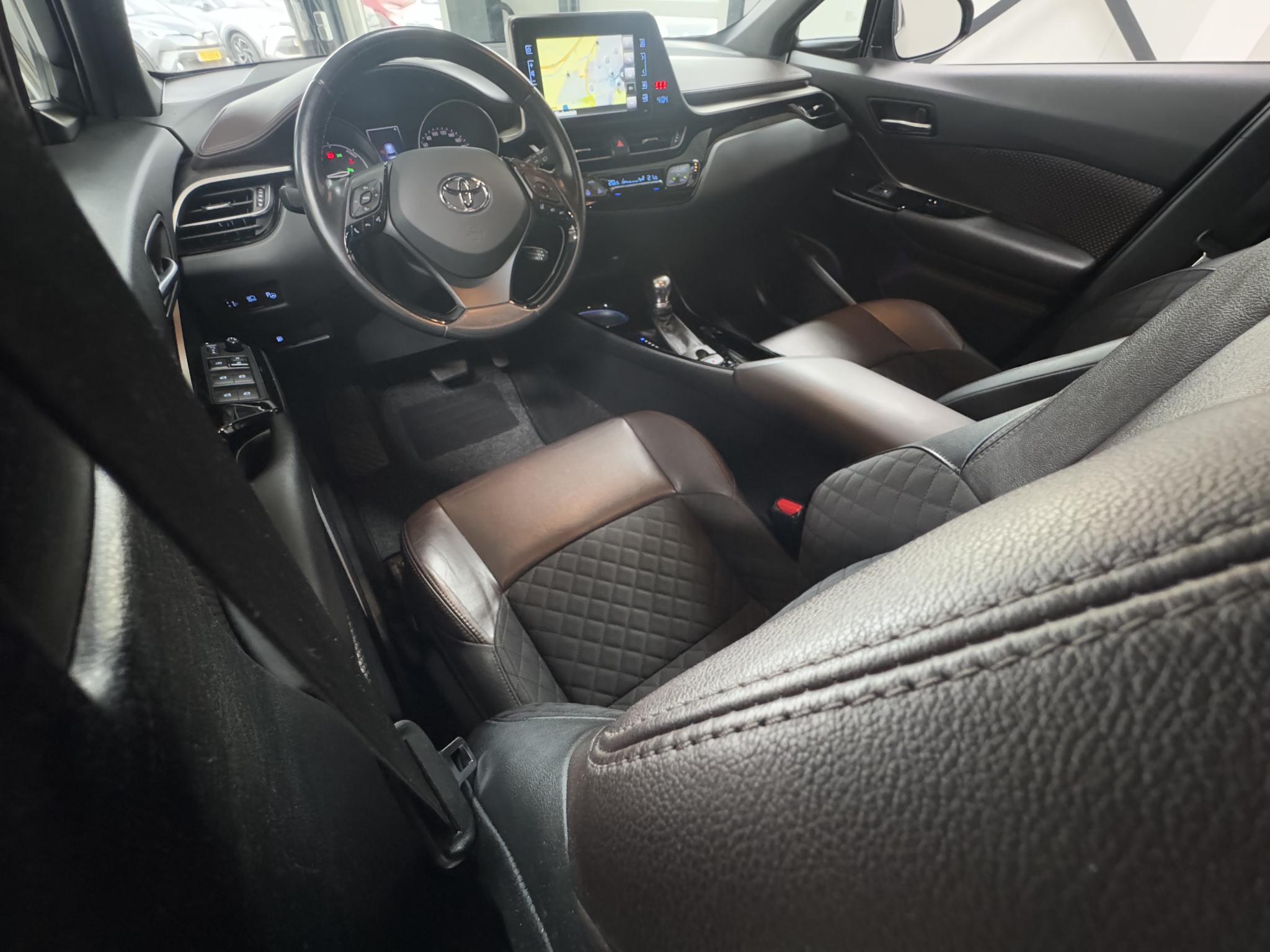 Foto van Toyota Toyota C-hr