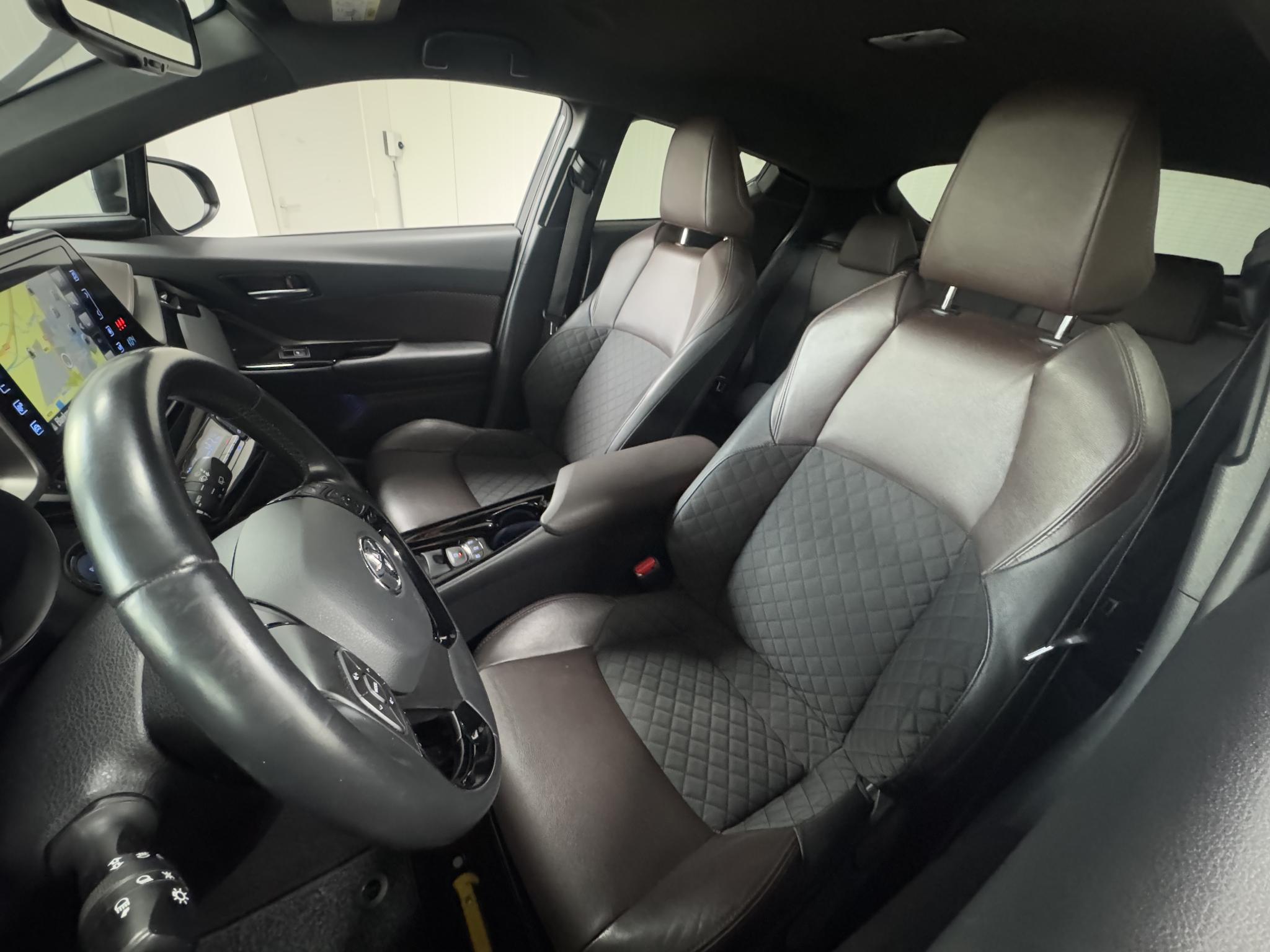 Foto van Toyota Toyota C-hr
