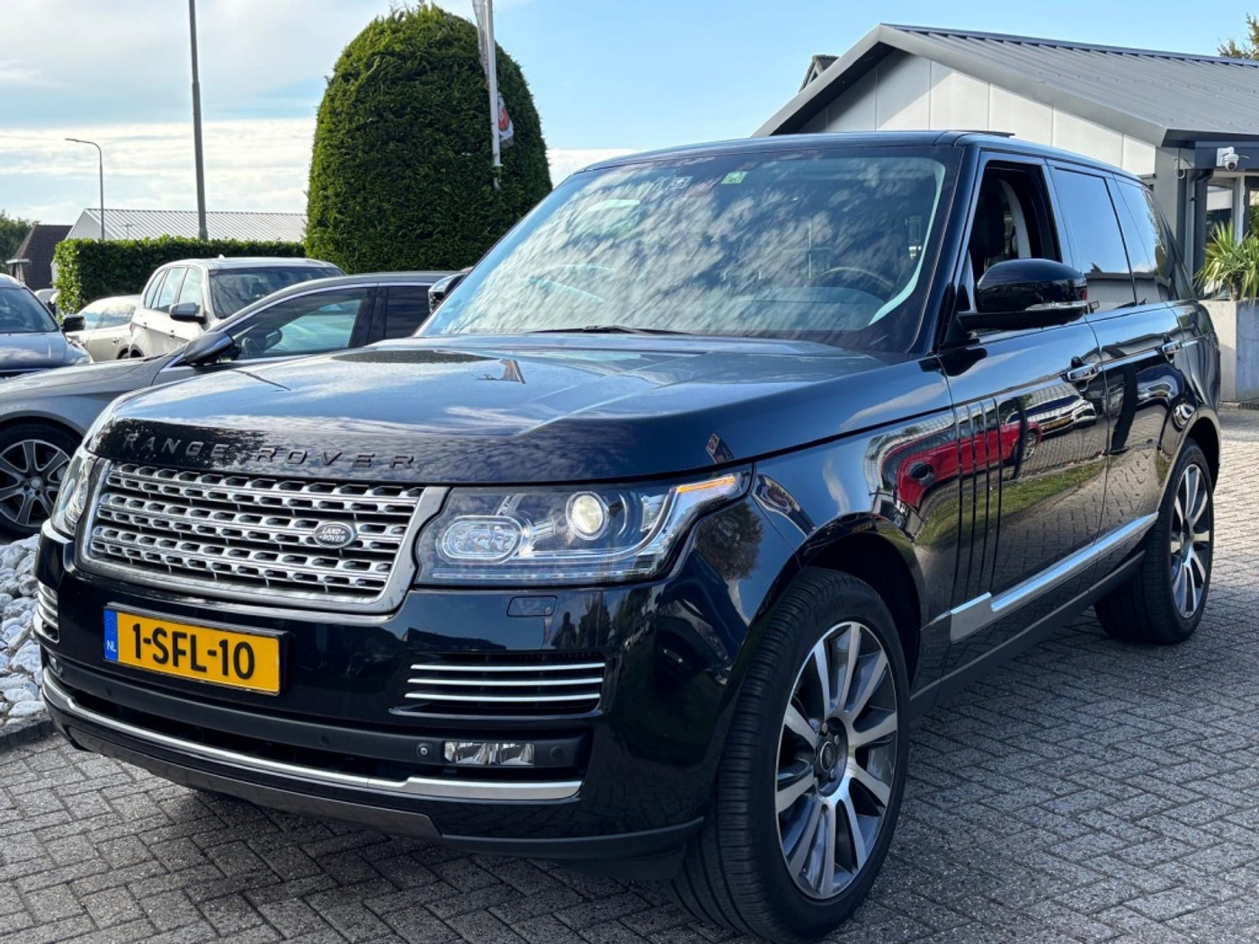 Land Rover Range Rover 3.0 TDV6 Autobiography Dealer Onderhouden 2013 - voorkant