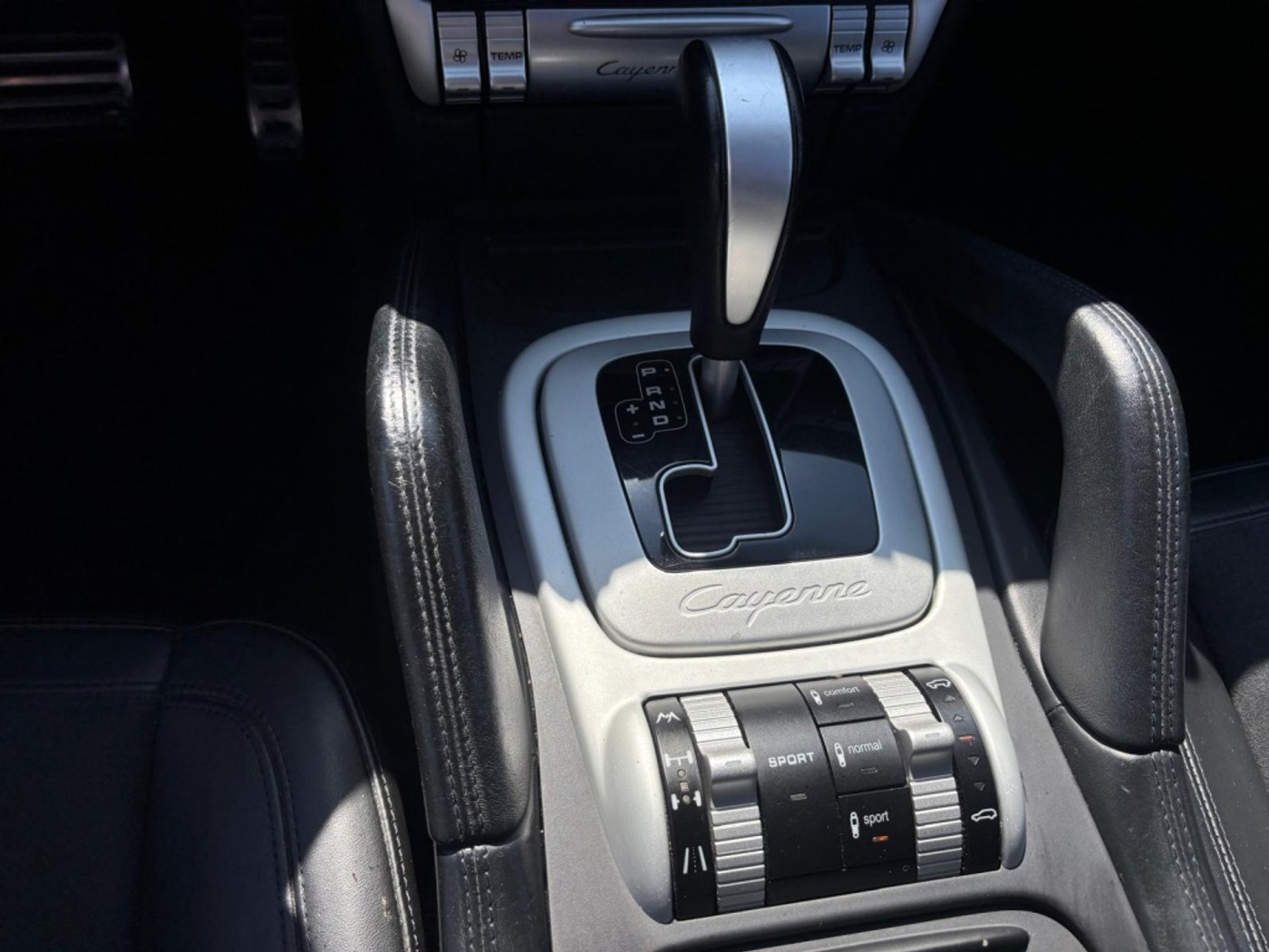 Foto van Porsche Cayenne GTS