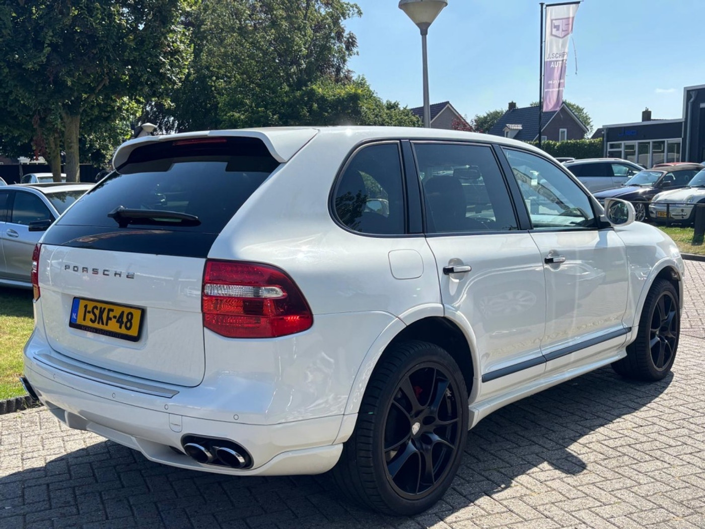 Foto van Porsche Cayenne GTS