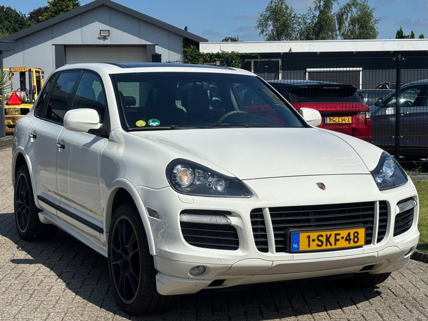 Foto van Porsche Cayenne GTS