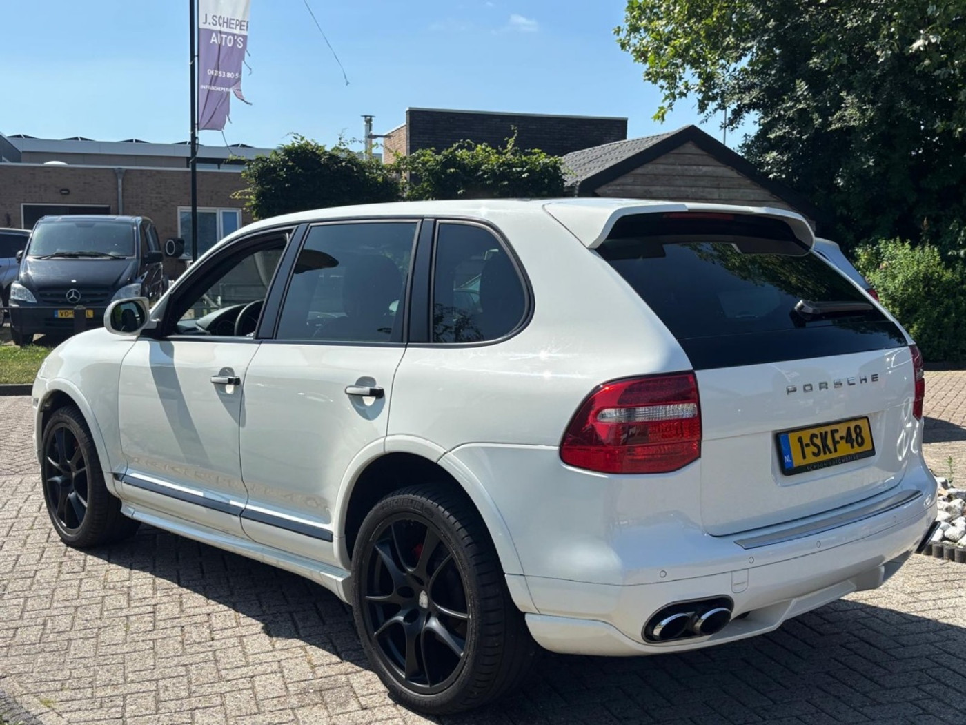 Foto van Porsche Cayenne GTS