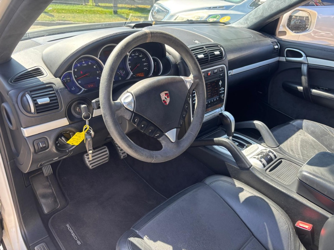 Foto van Porsche Cayenne GTS