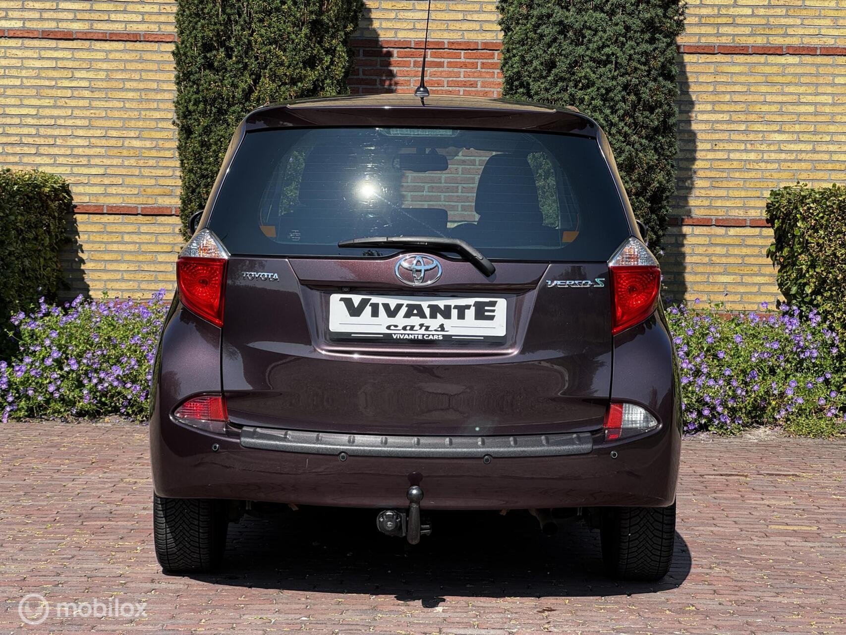 Foto van Toyota Toyota Verso-s