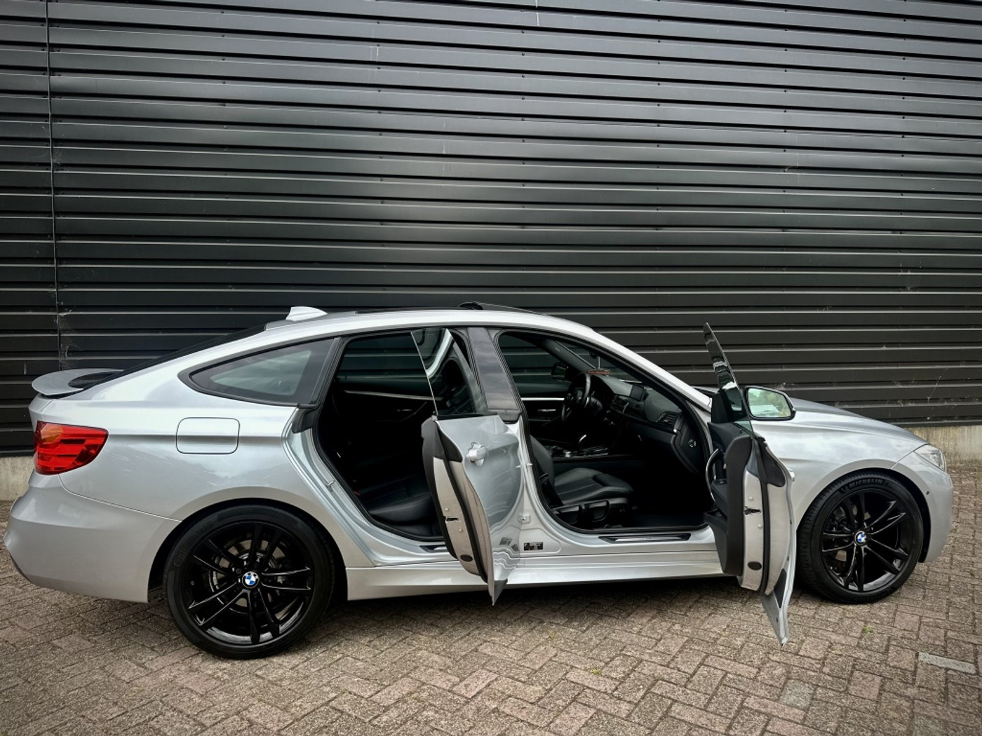 Foto van BMW 320i