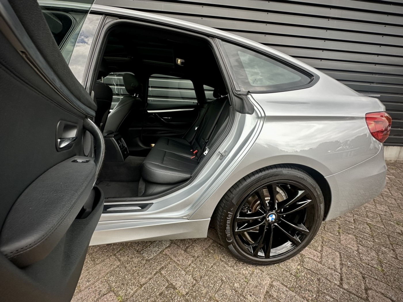 Foto van BMW 320i