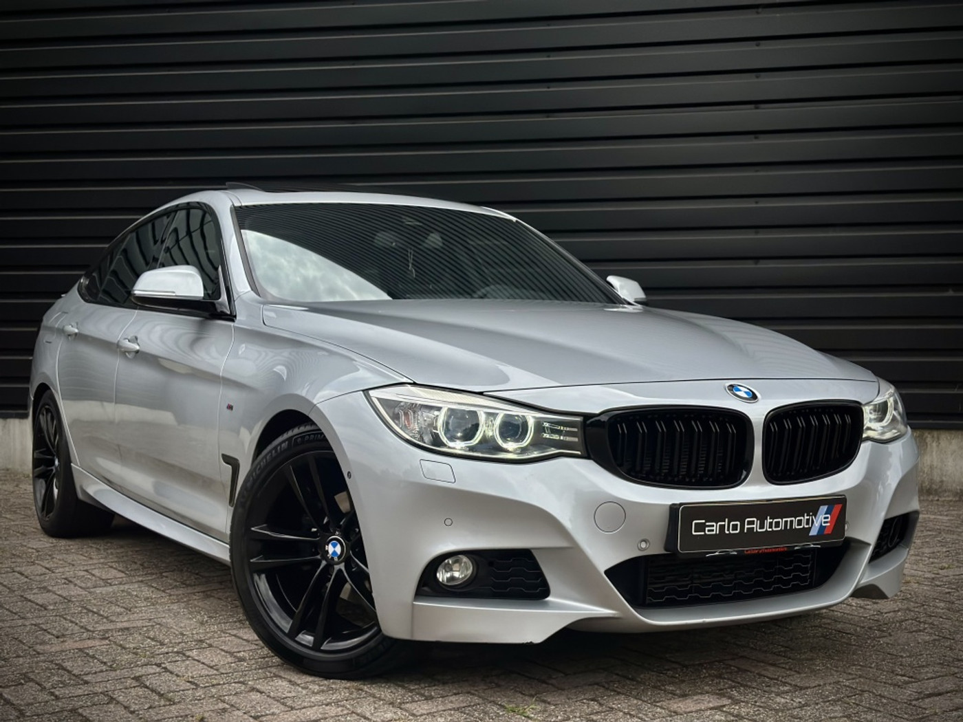 Foto van BMW 320i