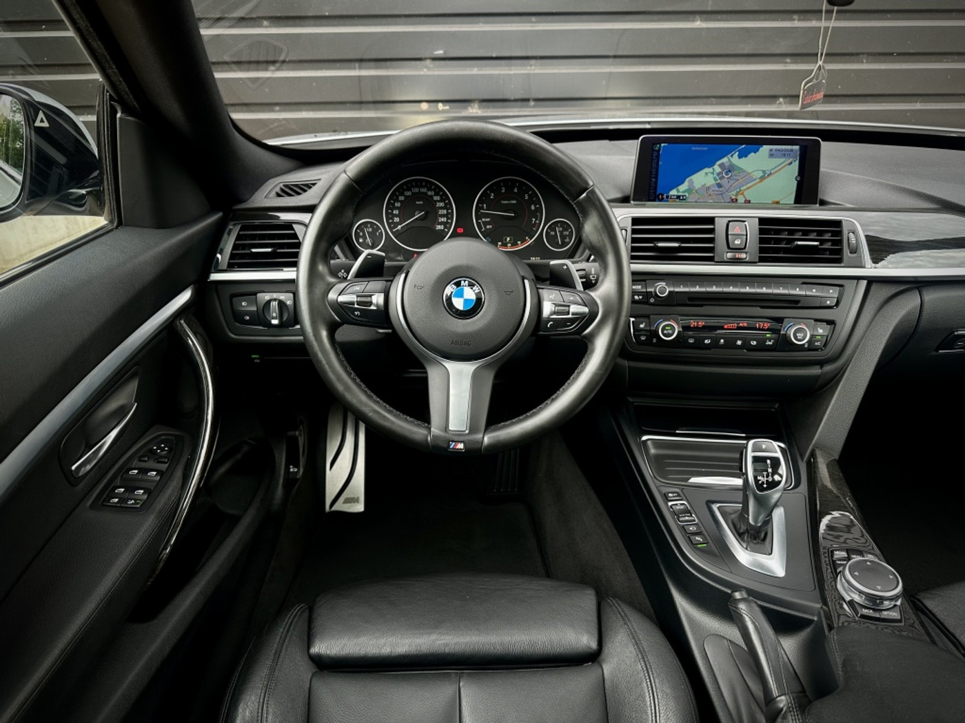 Foto van BMW 320i