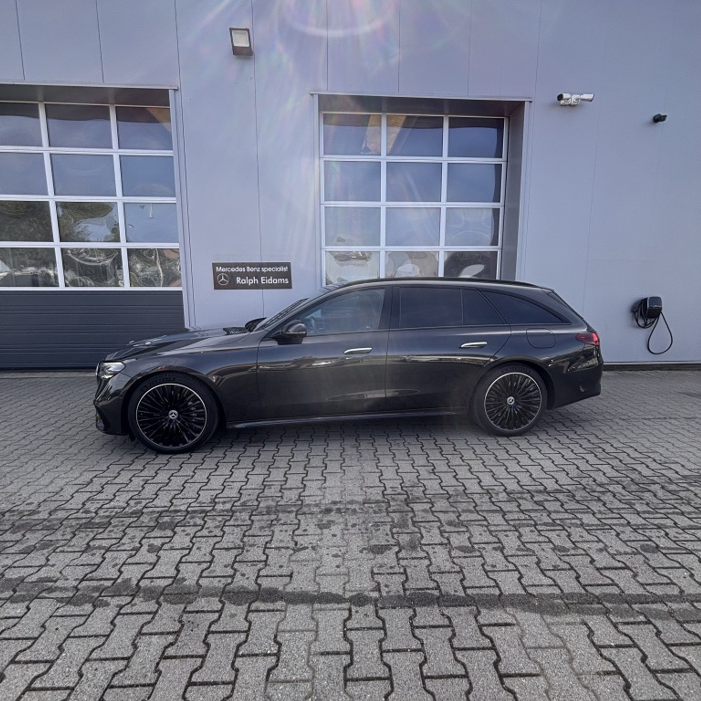 Foto van Mercedes-Benz E 300 E