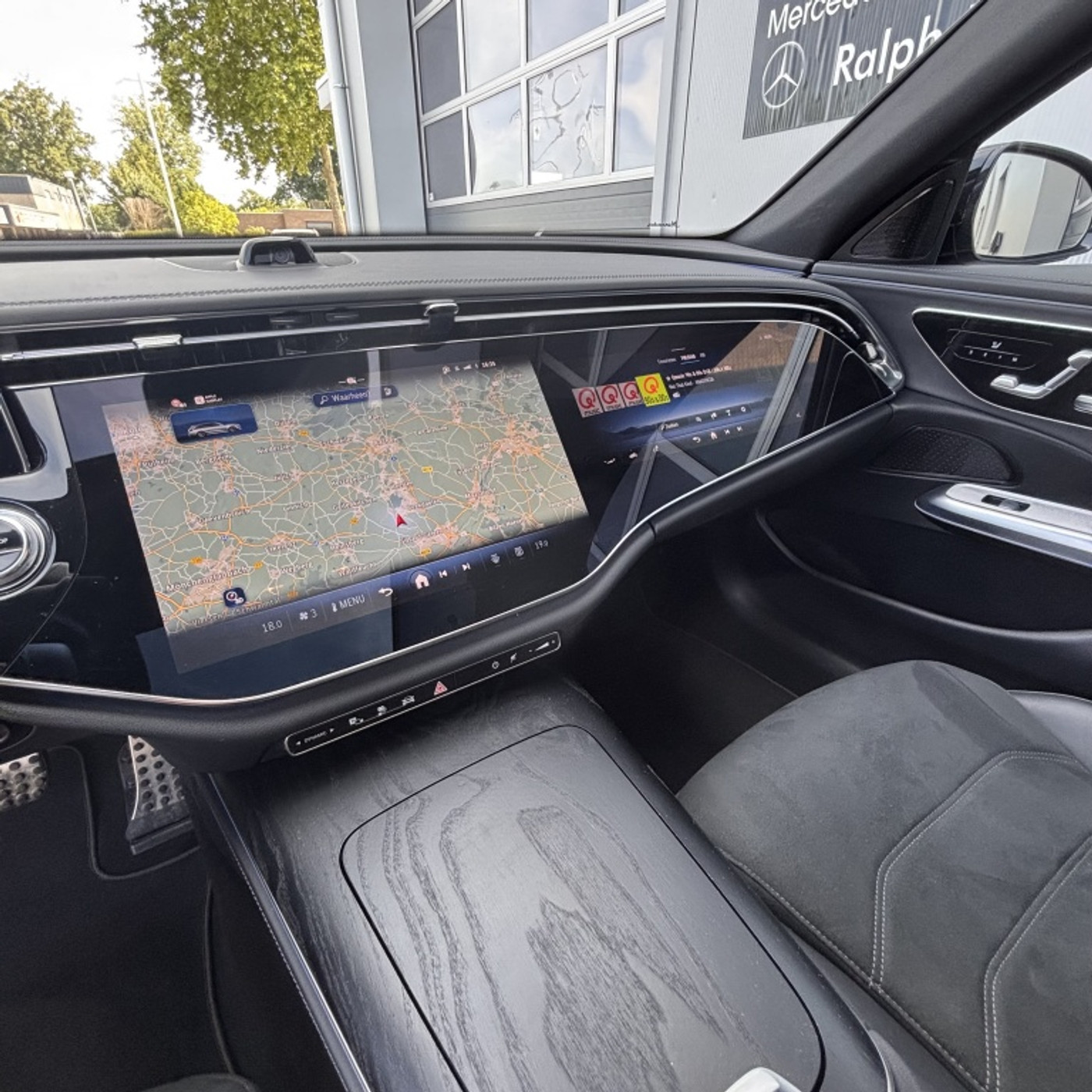 Foto van Mercedes-Benz E 300 E